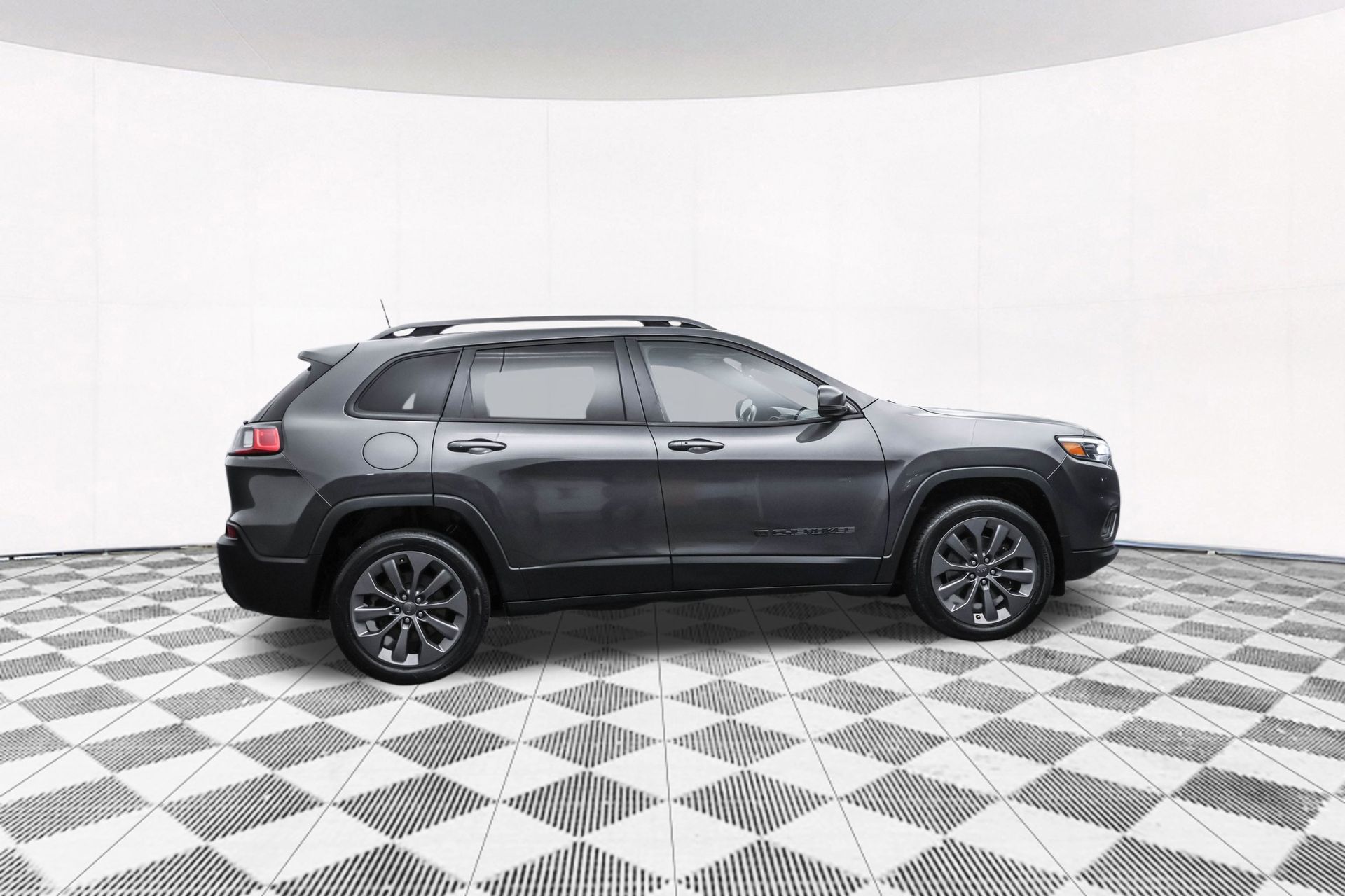 2021 JEEP CHEROKEE - Image 20