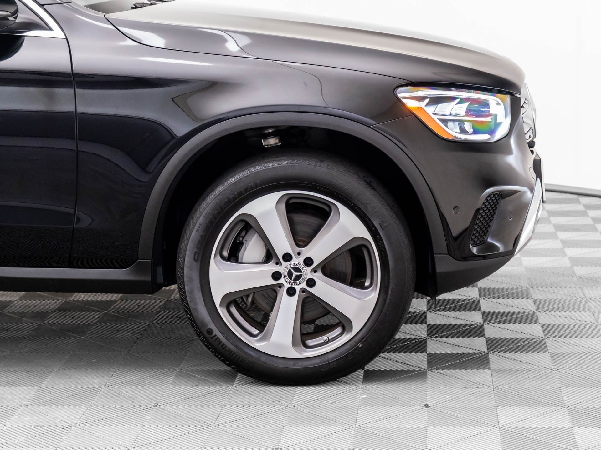 2022 Mercedes-Benz GLC GLC 300 photo