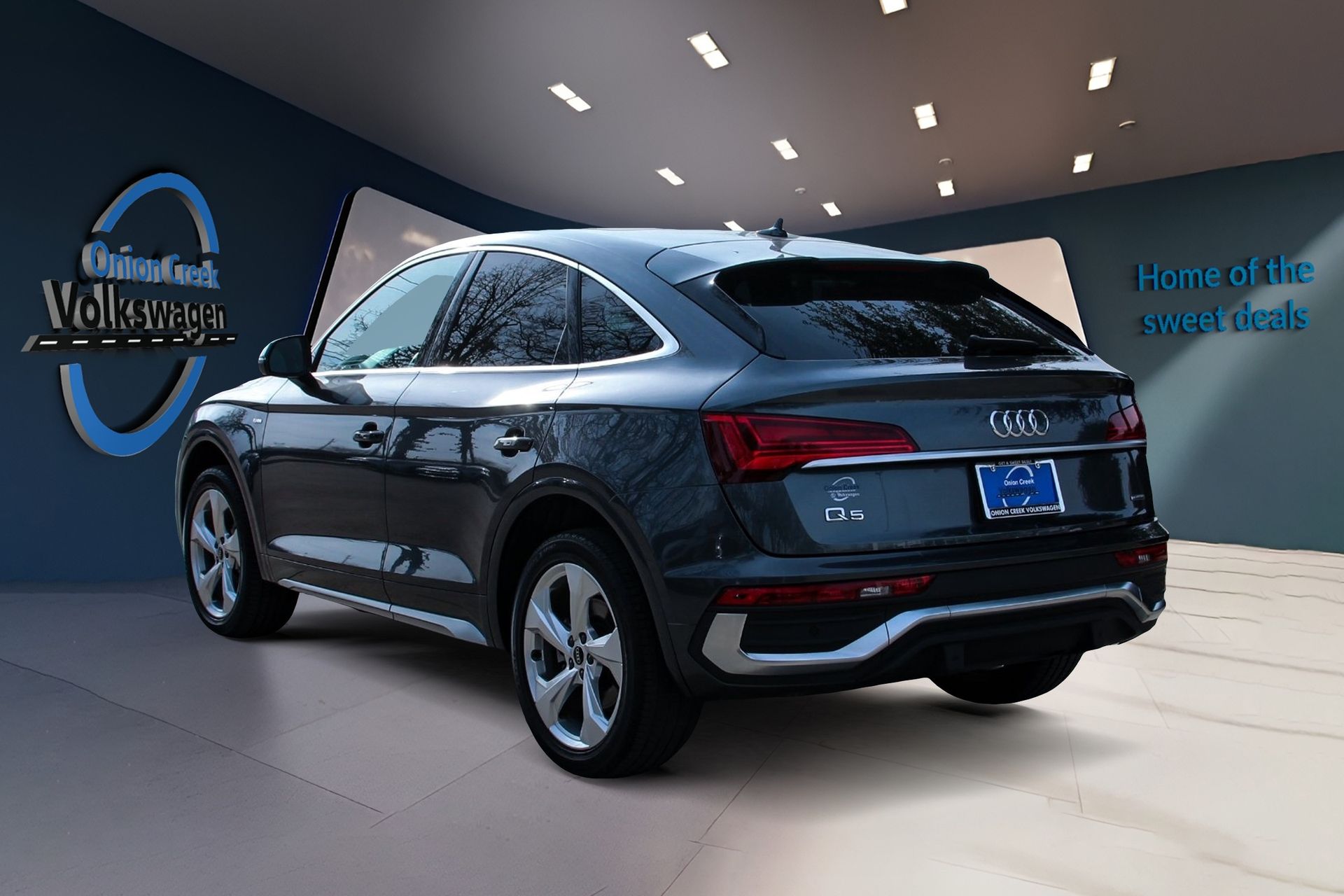 View vehicle photo 6