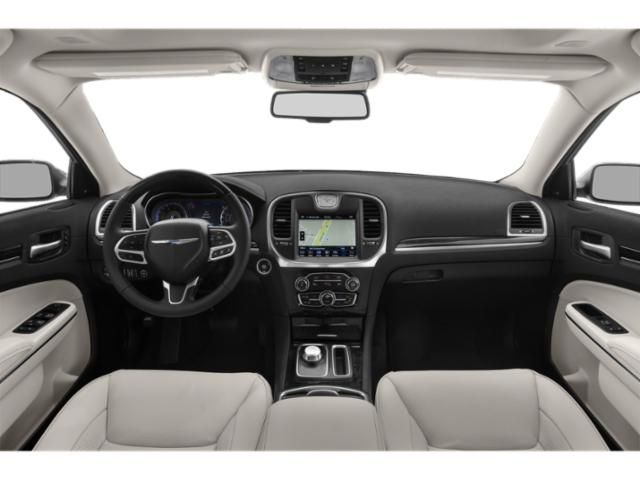 2019 Chrysler 300 Touring - 7