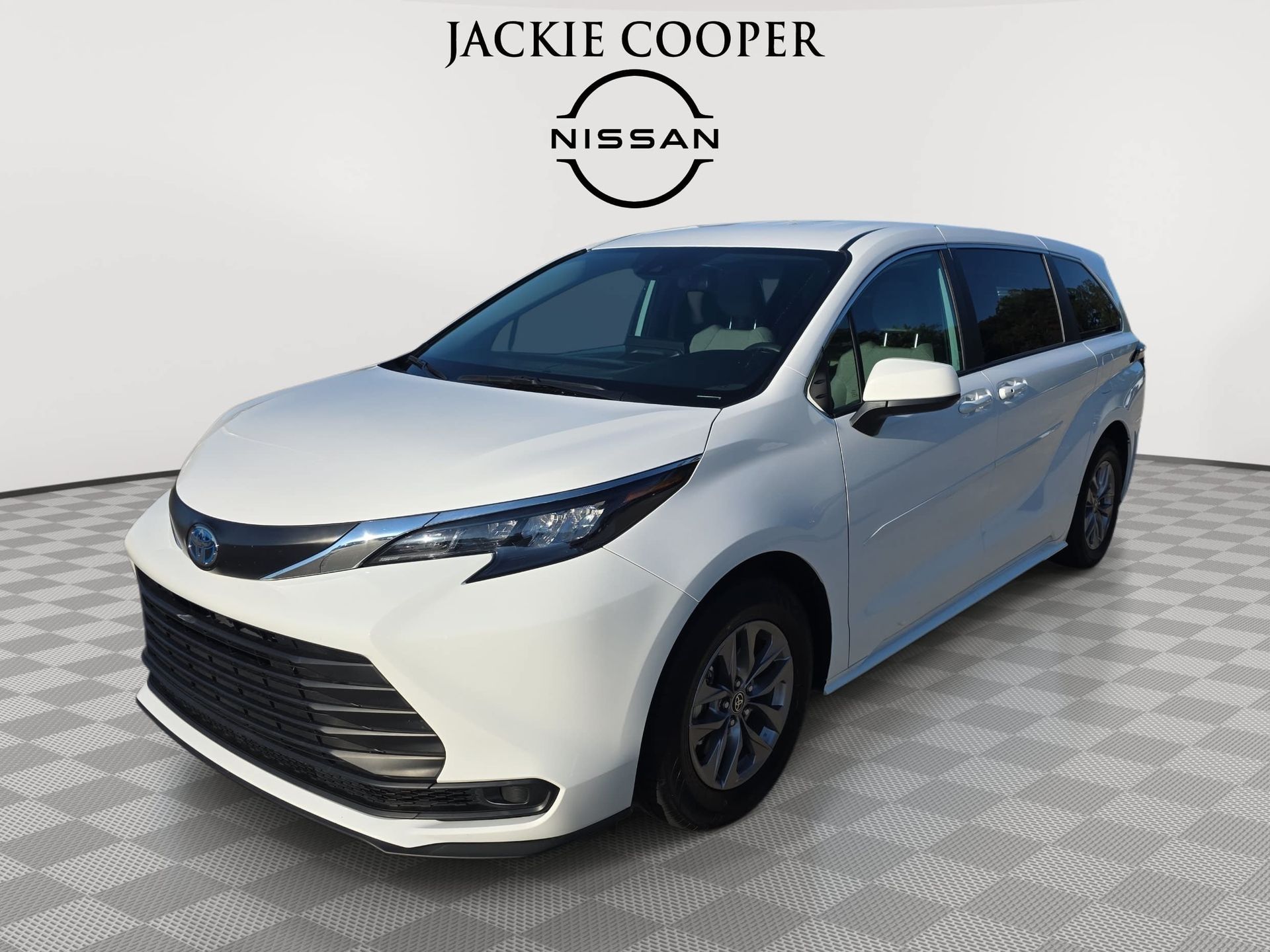 Ice 2025 Toyota Sienna Minivan All-Wheel Drive Continuously Variable Transmission