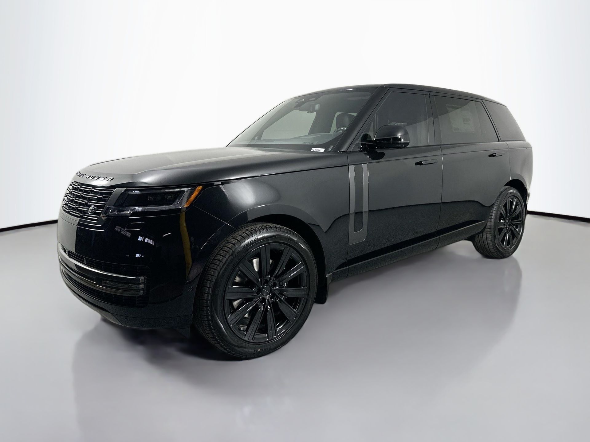2026 Land Rover Range Rover P400 SE LWB AWD