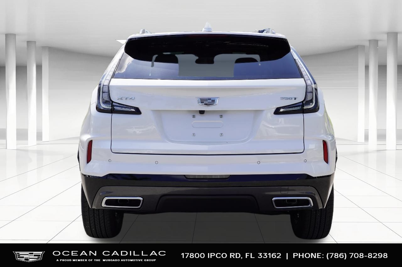 2024 Cadillac XT4 Sport 4