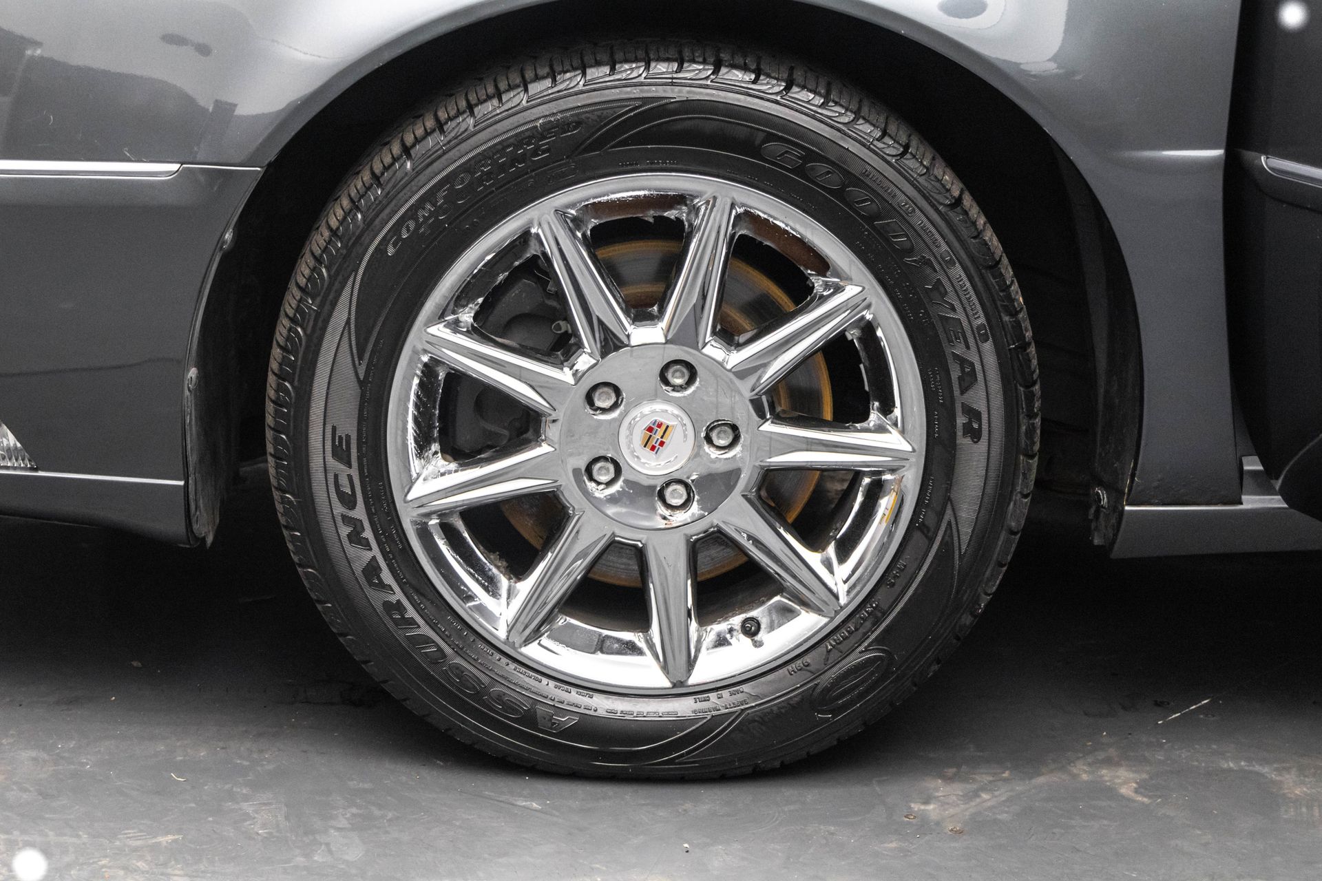 2011 CADILLAC DTS - Image 43