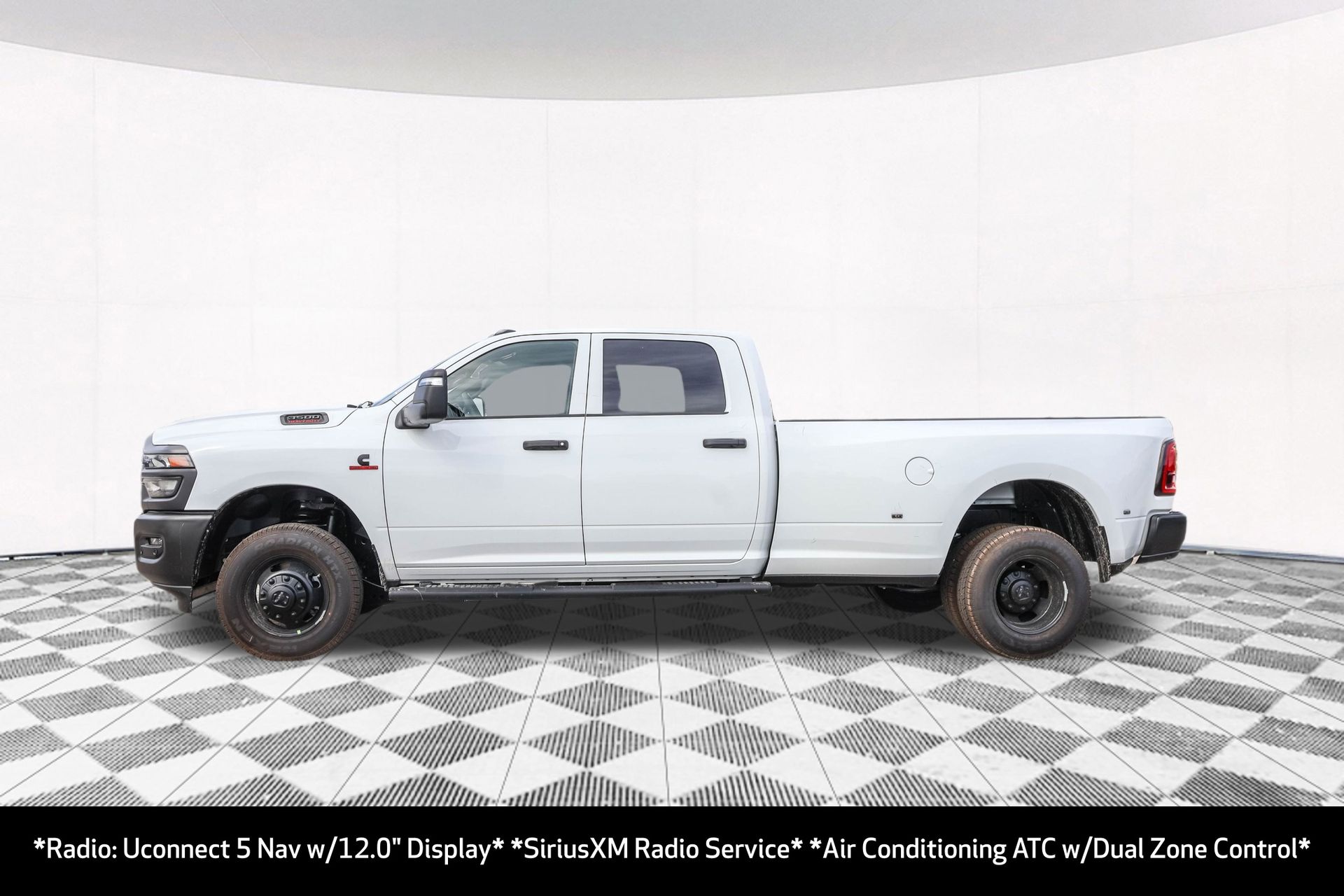 2026 RAM 3500 - Image 7