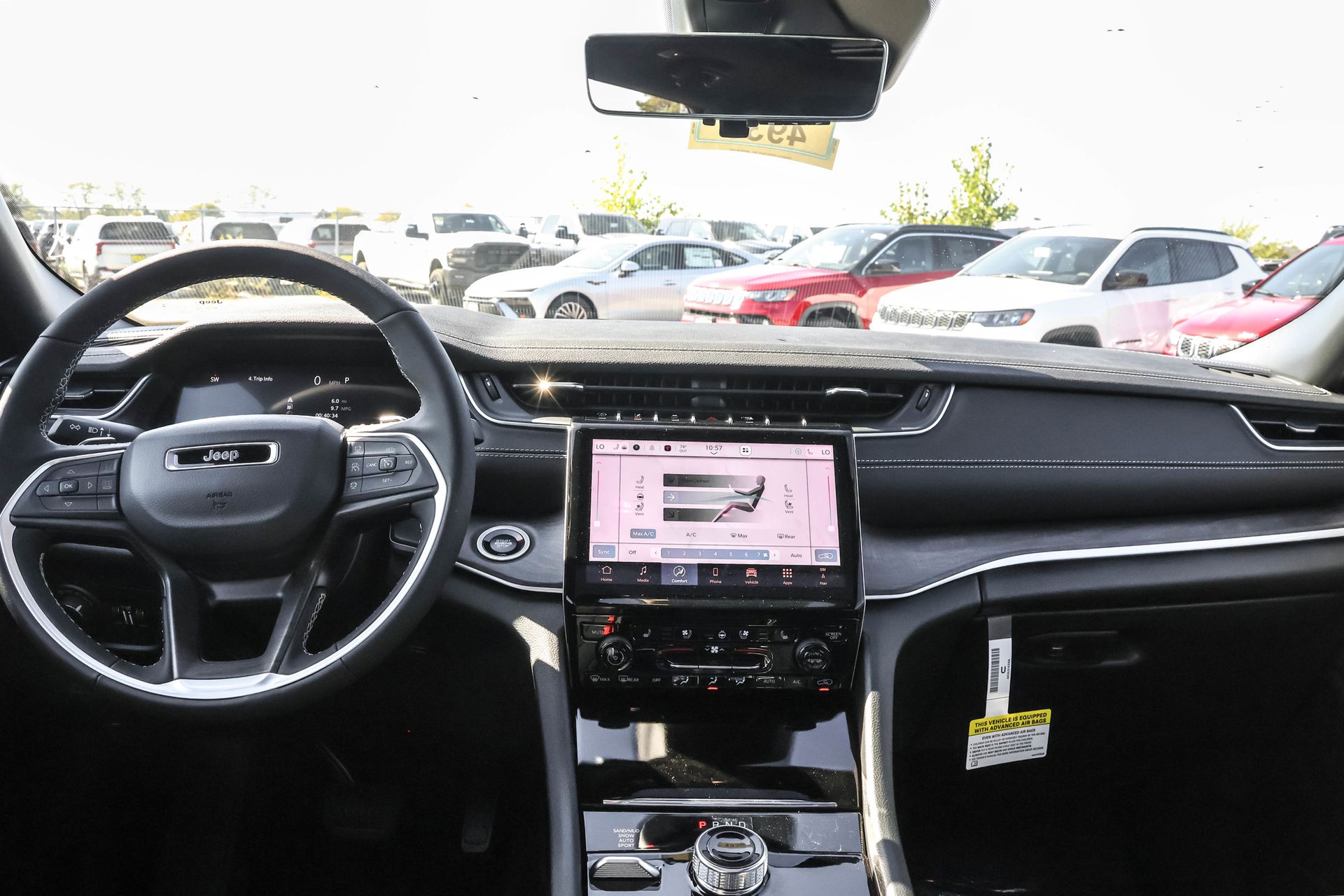 2025 JEEP GRAND CHEROKEE - Image 15