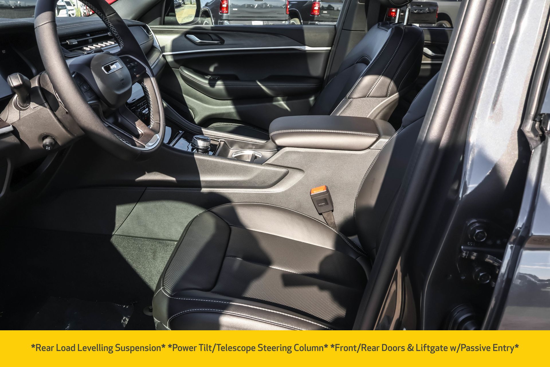 2025 JEEP GRAND CHEROKEE - Image 5