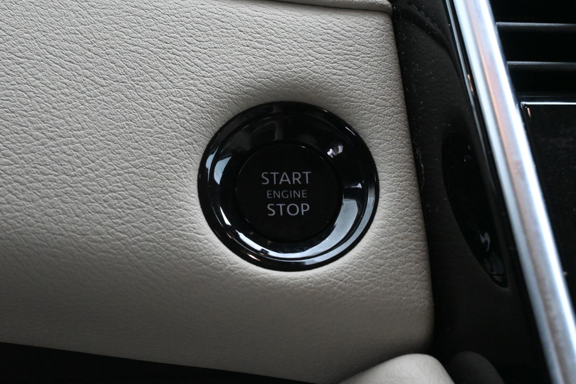2025 Nissan Armada Platinum White at Central Houston Nissan
