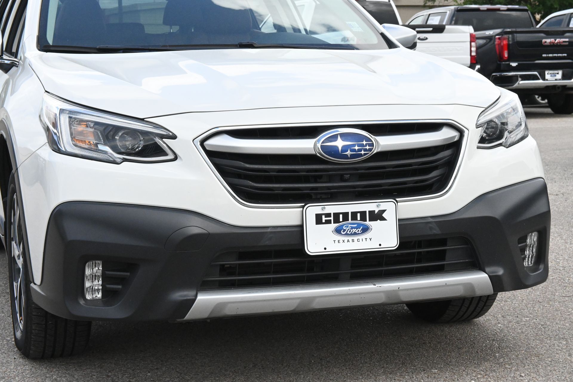 2021 Subaru Outback Touring XT White at Baytown Hyundai