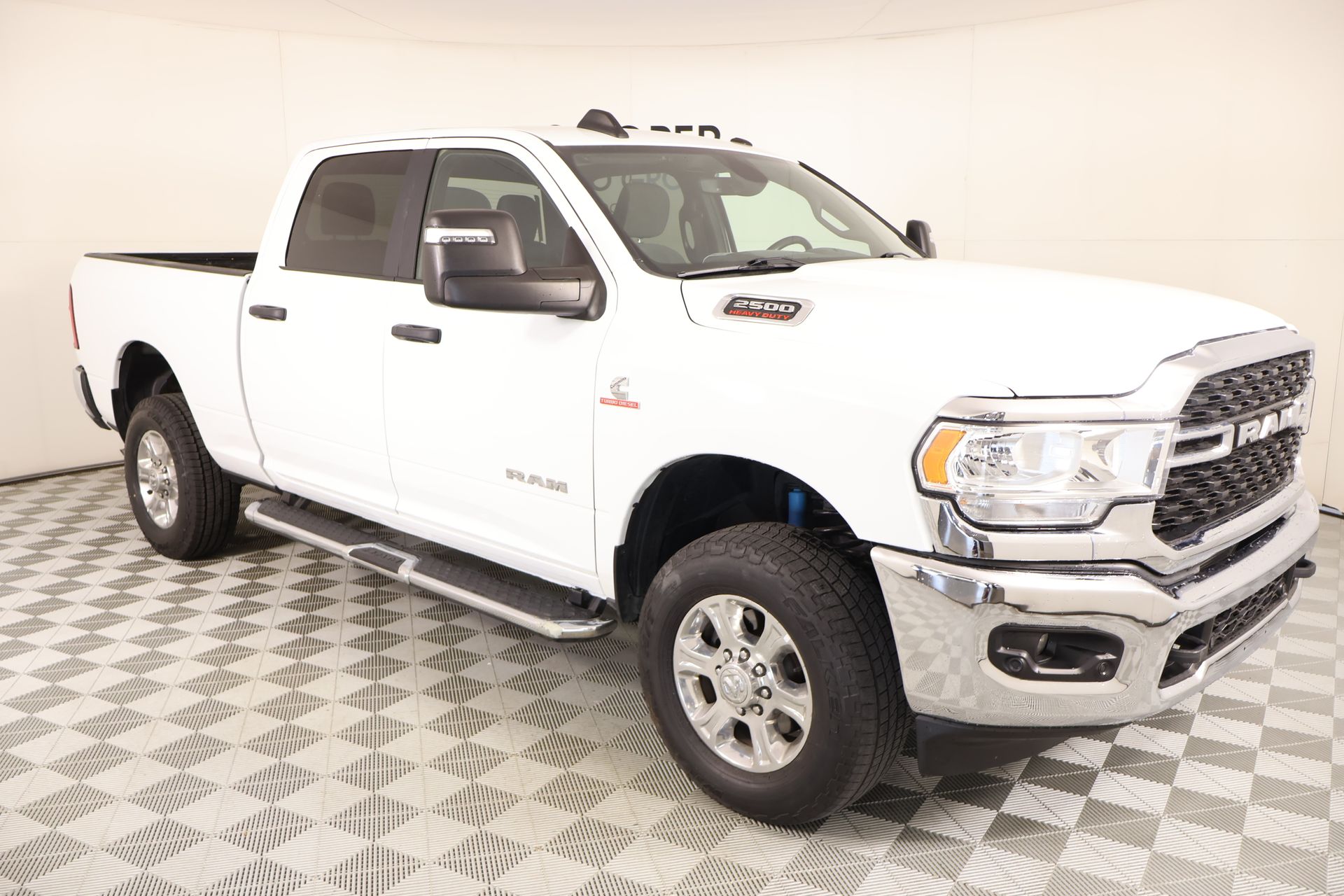2024 RAM 2500 Big Horn Crew Cab 4WD