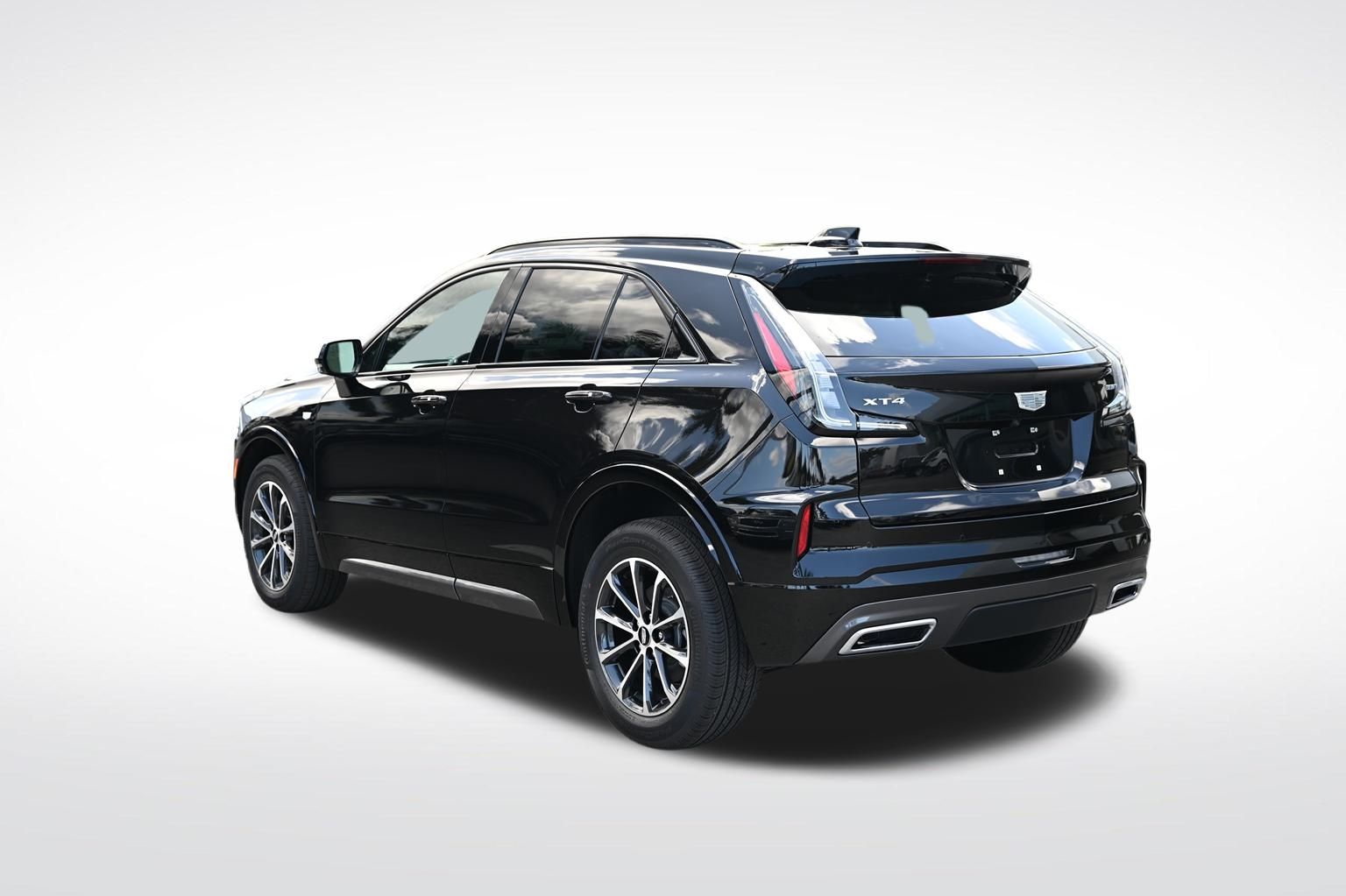 2024 Cadillac XT4 Sport 3