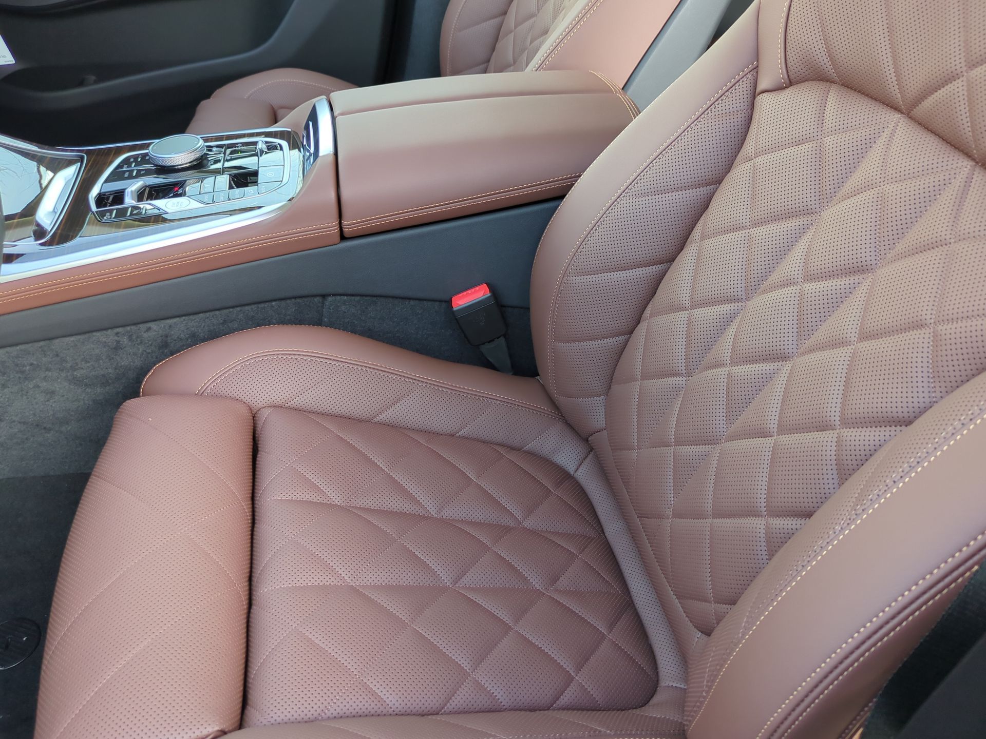 new 2026 BMW X7 car, priced at $97,440