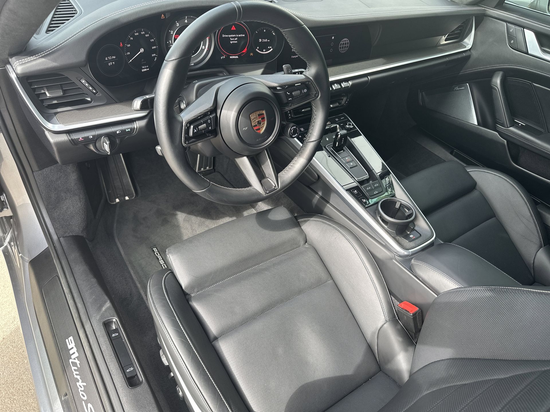 View vehicle photo 4
