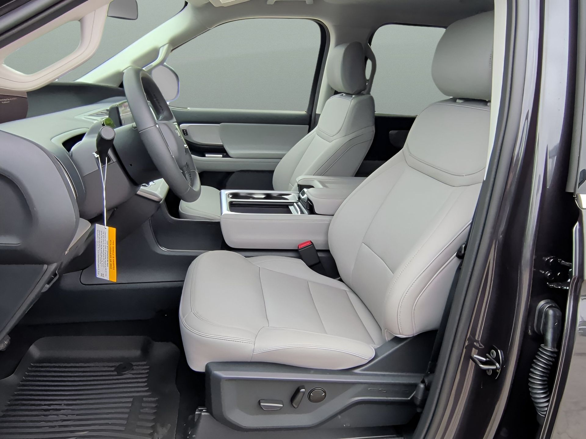 2026 Ford Expedition Active - 9