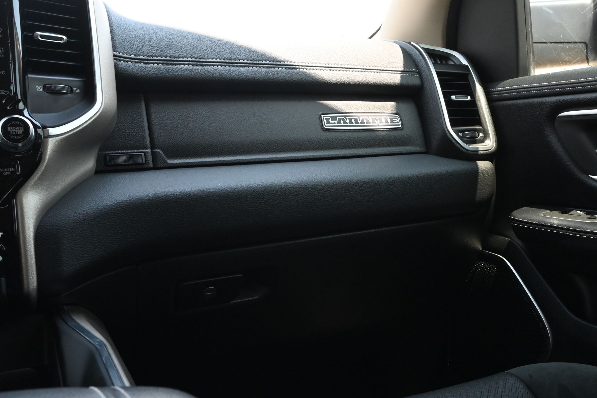 2021 Ram 1500 Laramie - 8