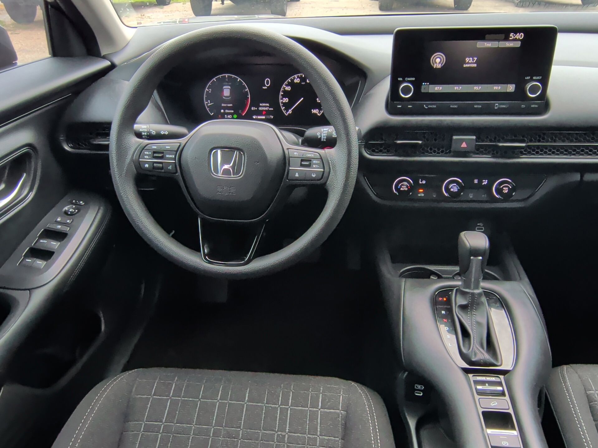 2025 Honda HR-V LX - 11