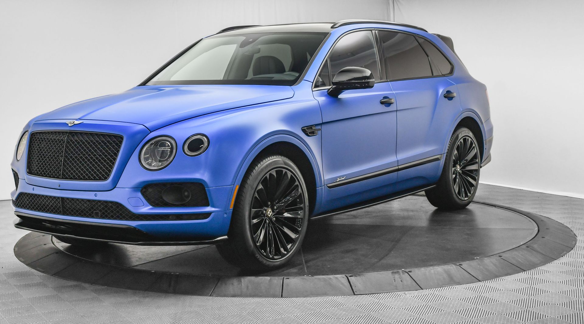 2020 Bentley Bentayga Speed photo 3