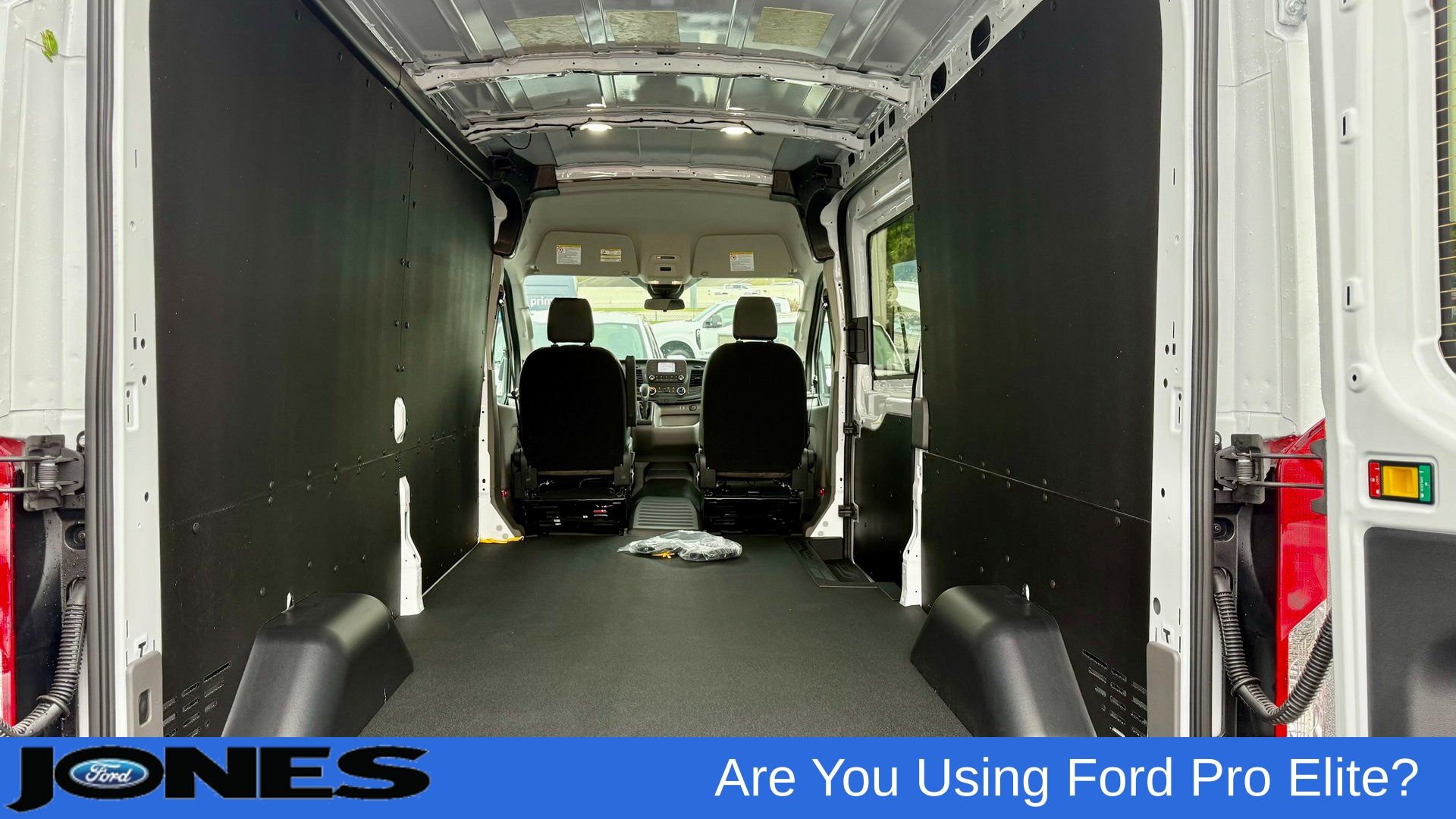 2025 Ford Transit-250 Base - 7