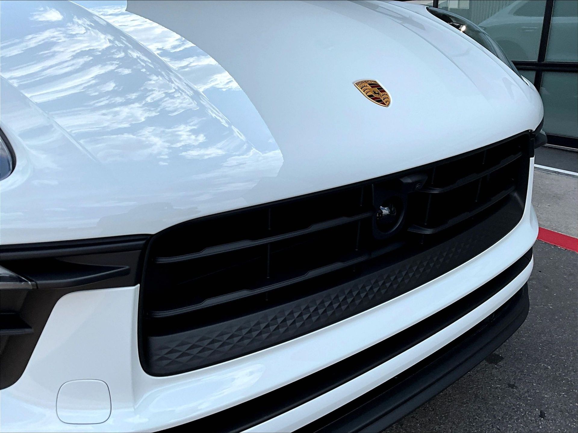 2025 Macan picture #22