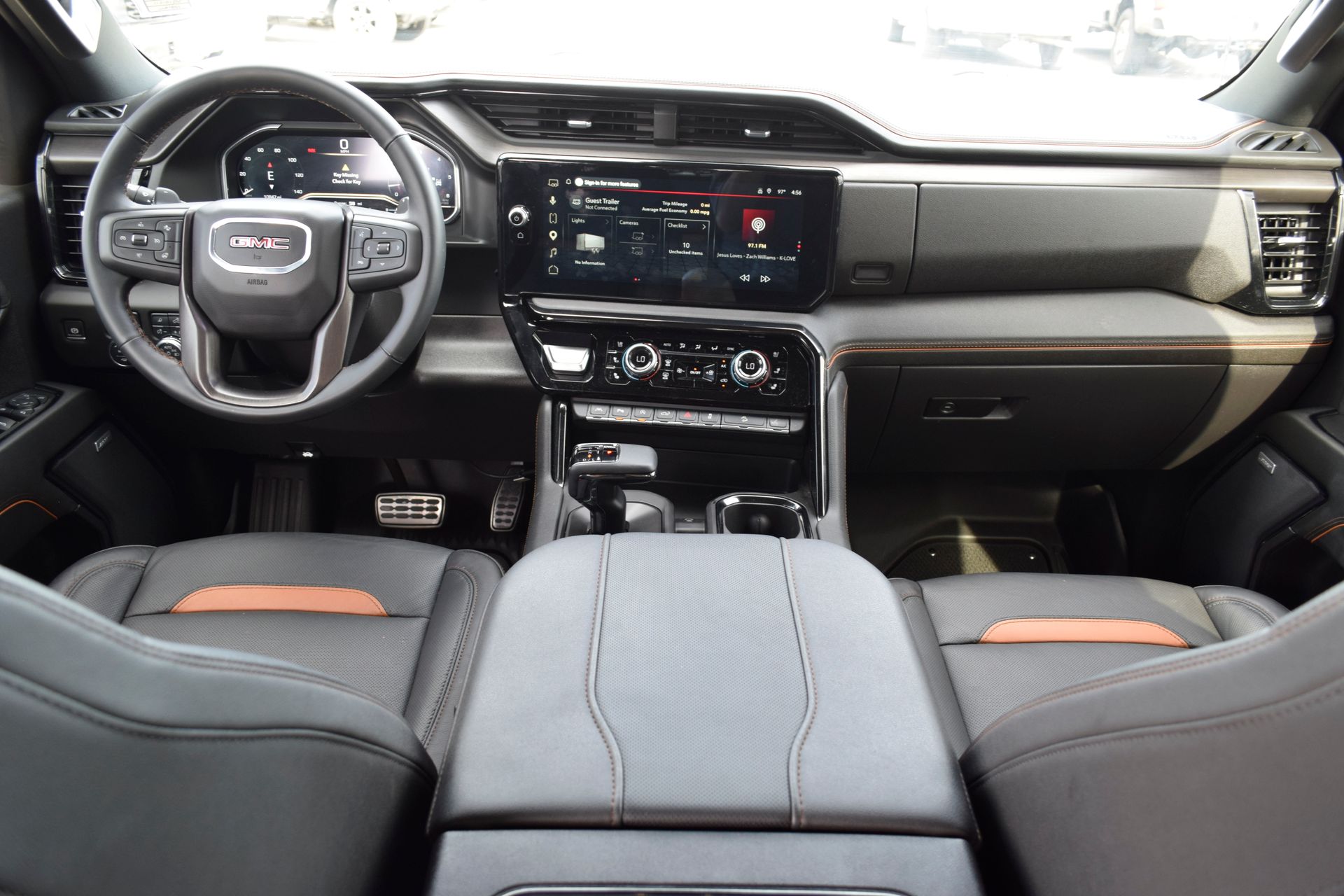 2025 GMC Sierra 1500 AT4 - 4