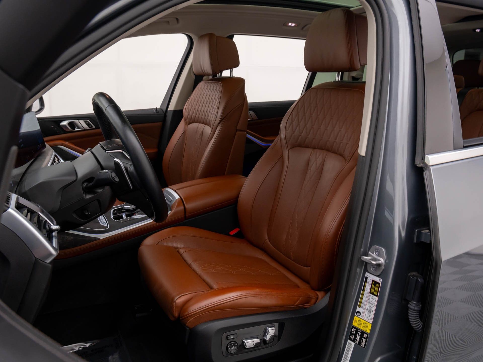 2023 BMW X7 xDrive40i photo