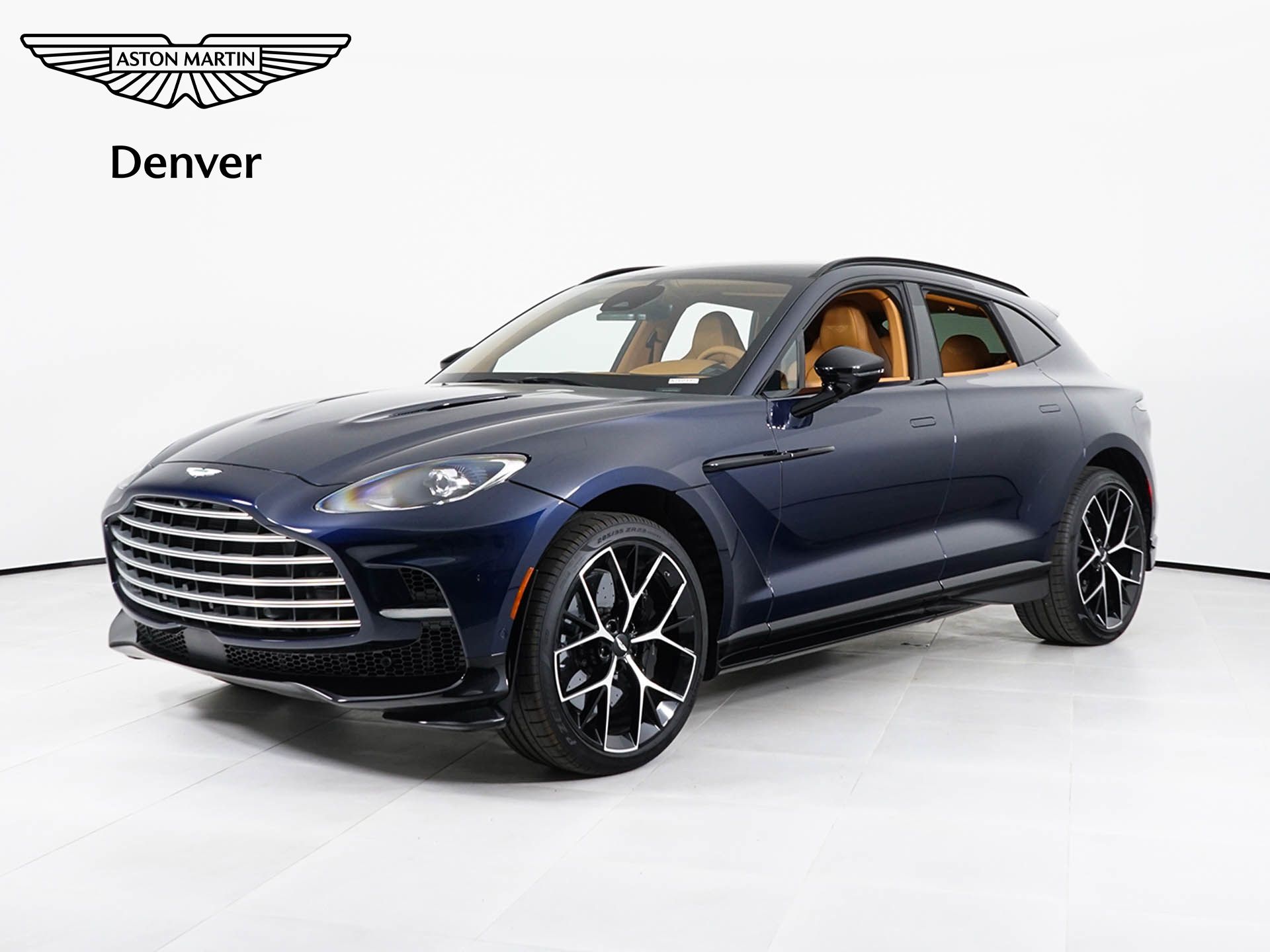 2026 Aston Martin DBX 4.0 V8 707 AWD's photo