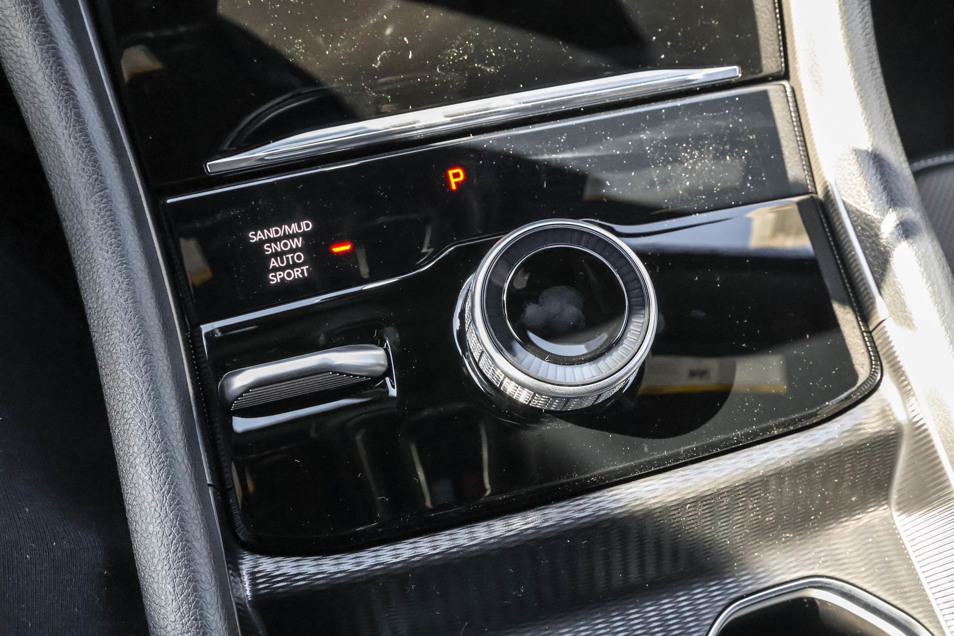 2025 JEEP GRAND CHEROKEE - Image 21