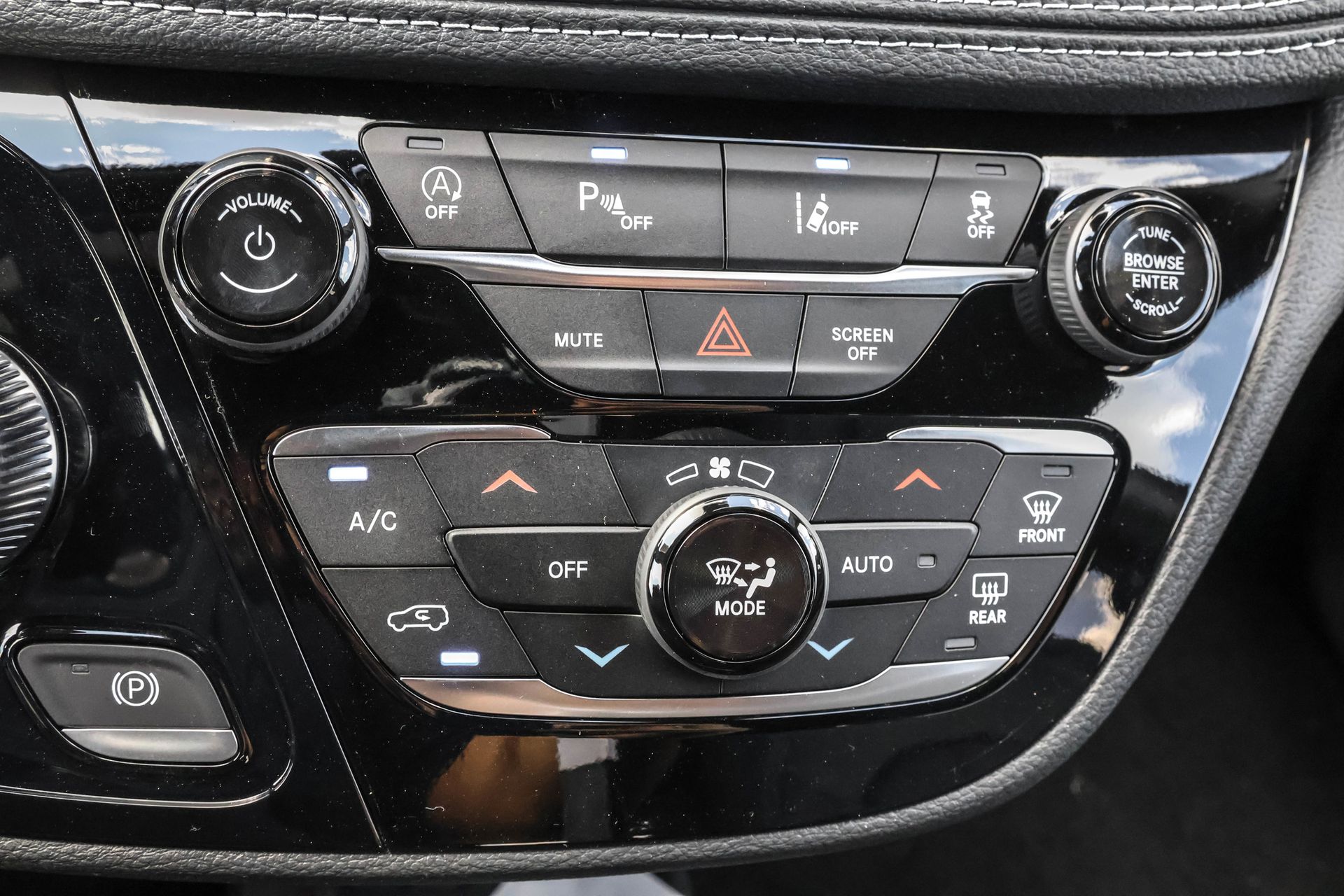 2026 CHRYSLER PACIFICA - Image 18