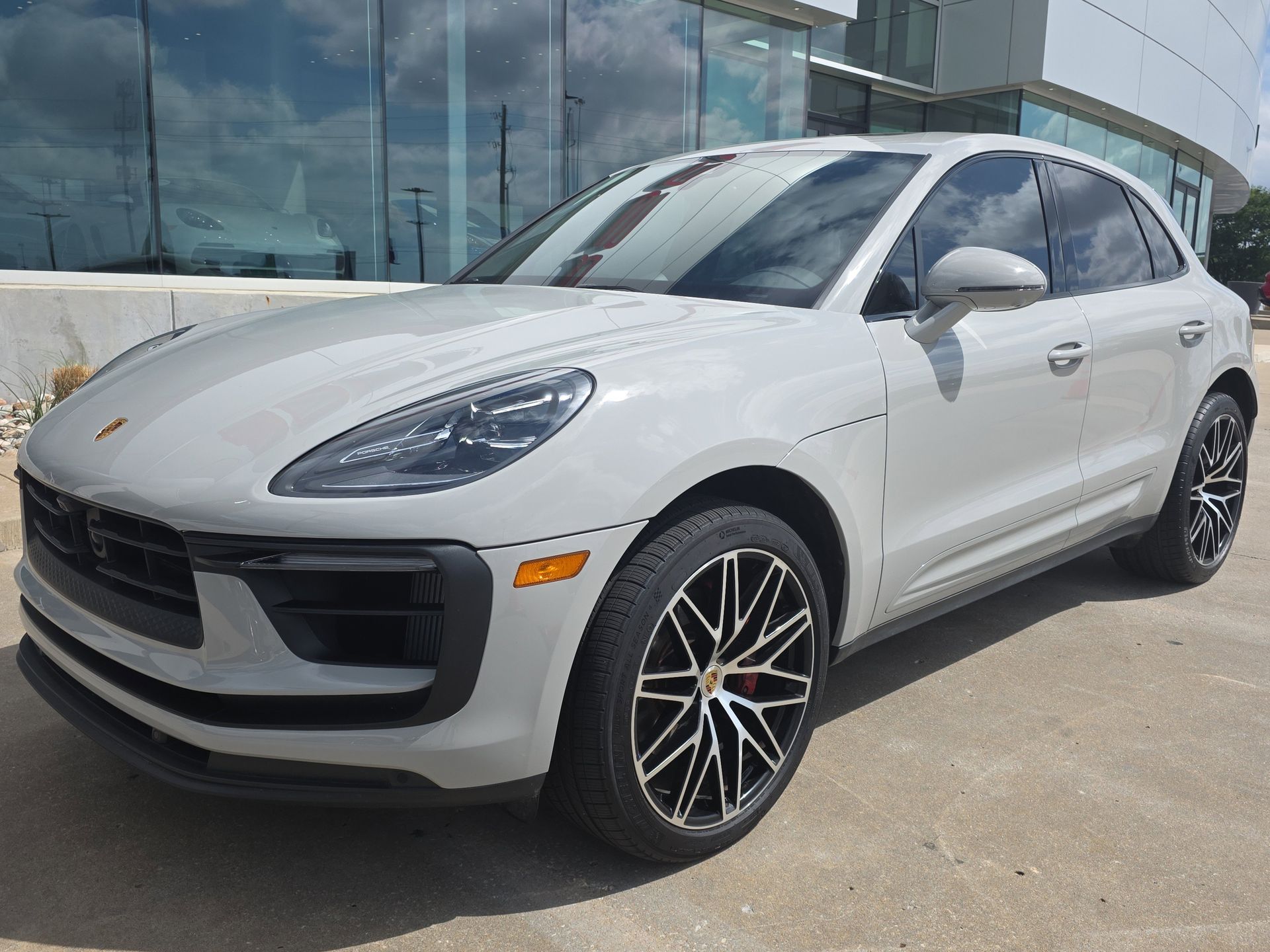2023 Porsche Macan S AWD