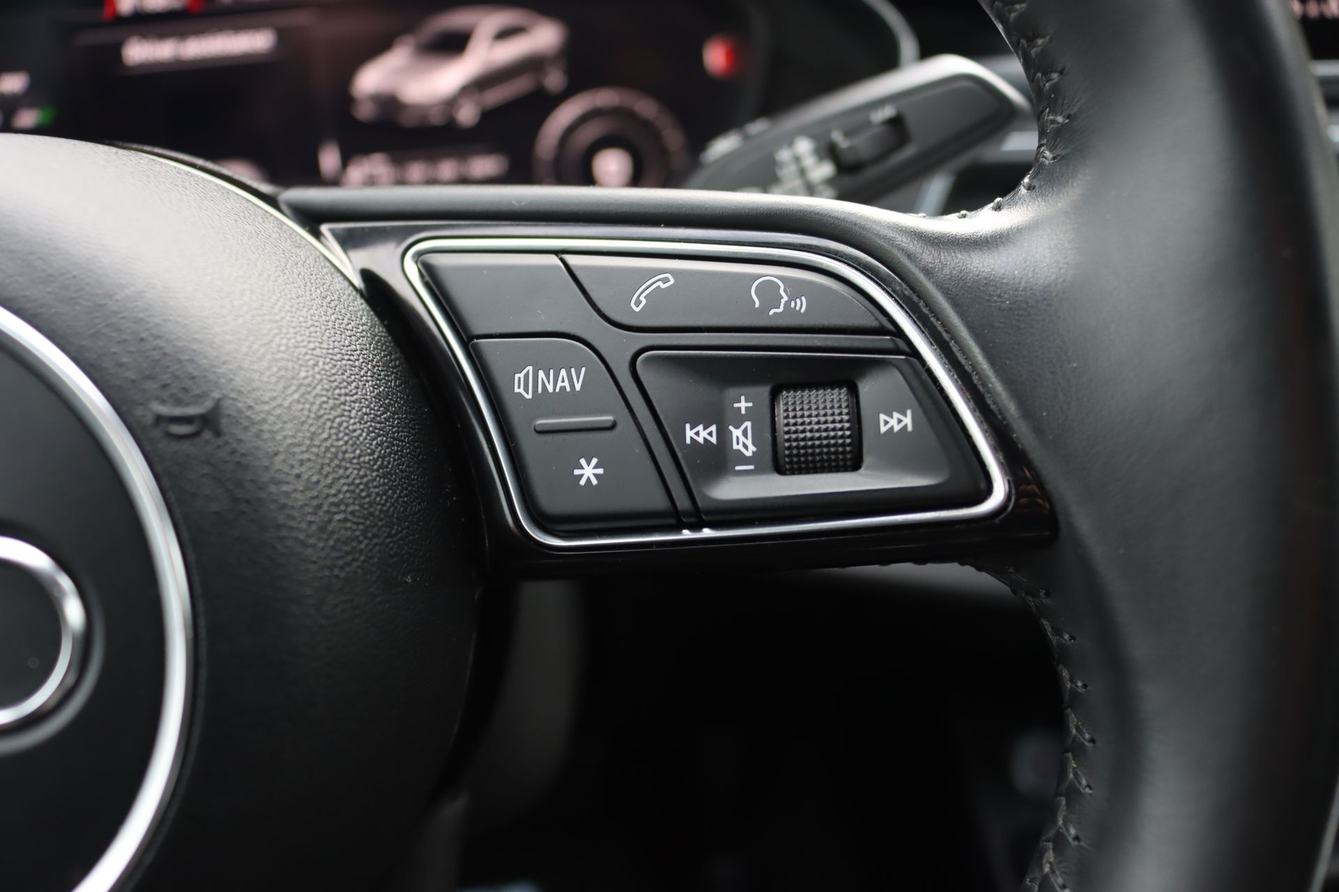 2017 Audi A4 2.0T Premium Plus photo