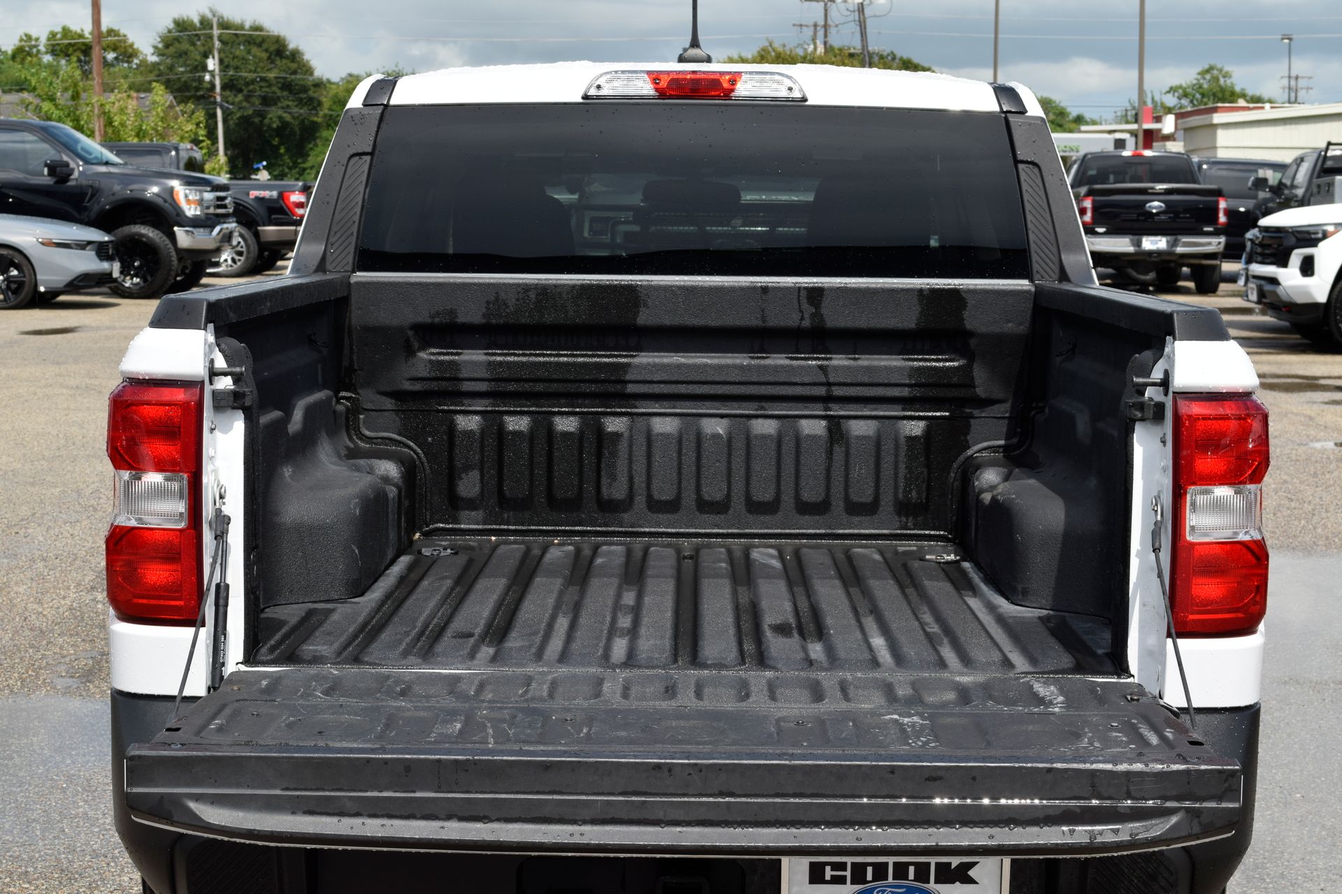 2024 Ford Maverick XLT White at South Houston Nissan