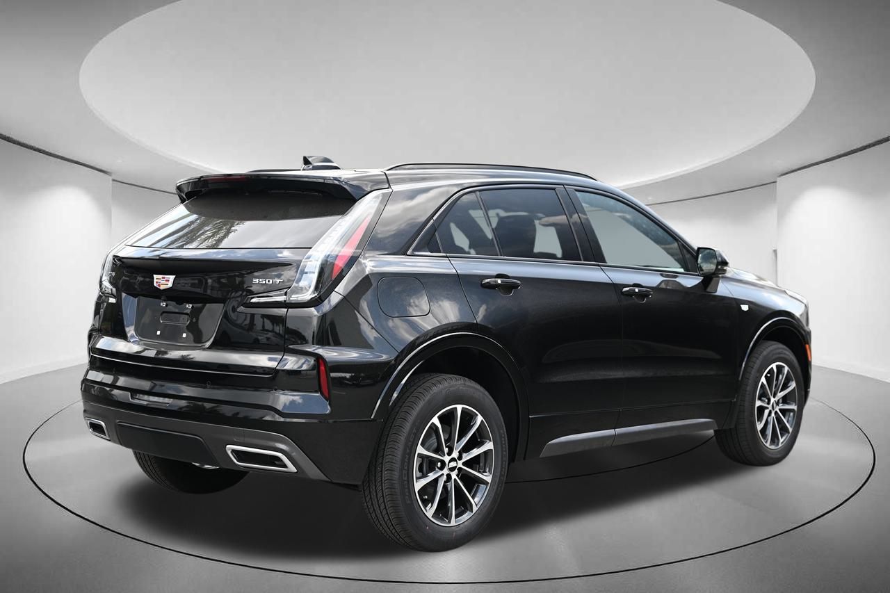 2024 Cadillac XT4 Sport 5