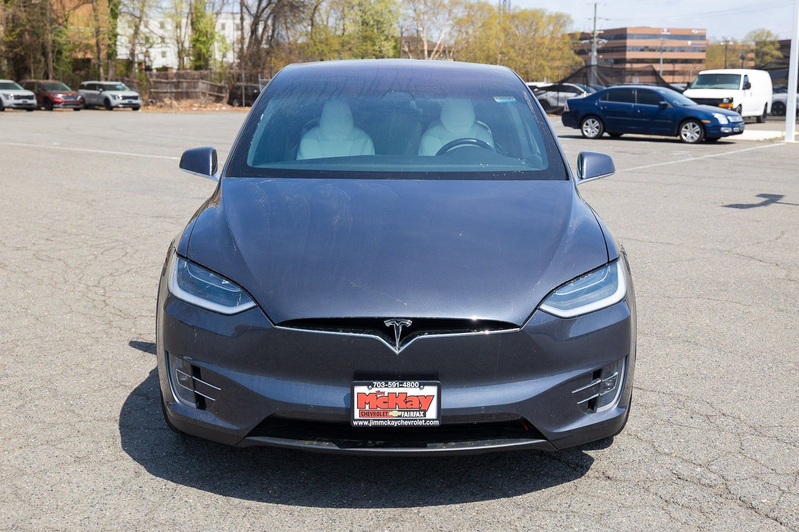 View vehicle photo 3