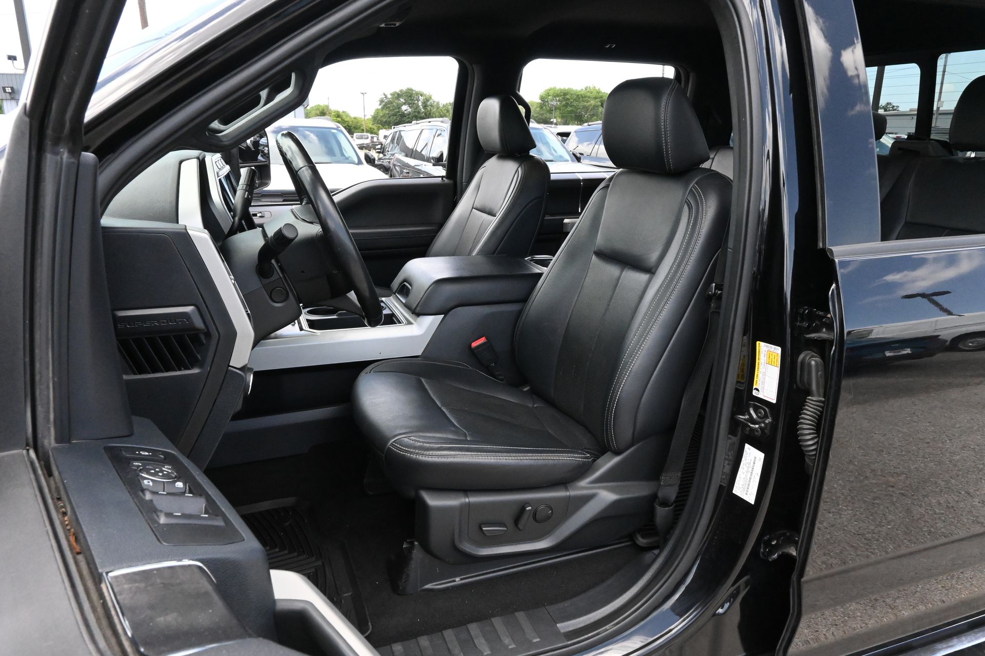 2022 Ford F-250SD Lariat Black at Cook Ford
