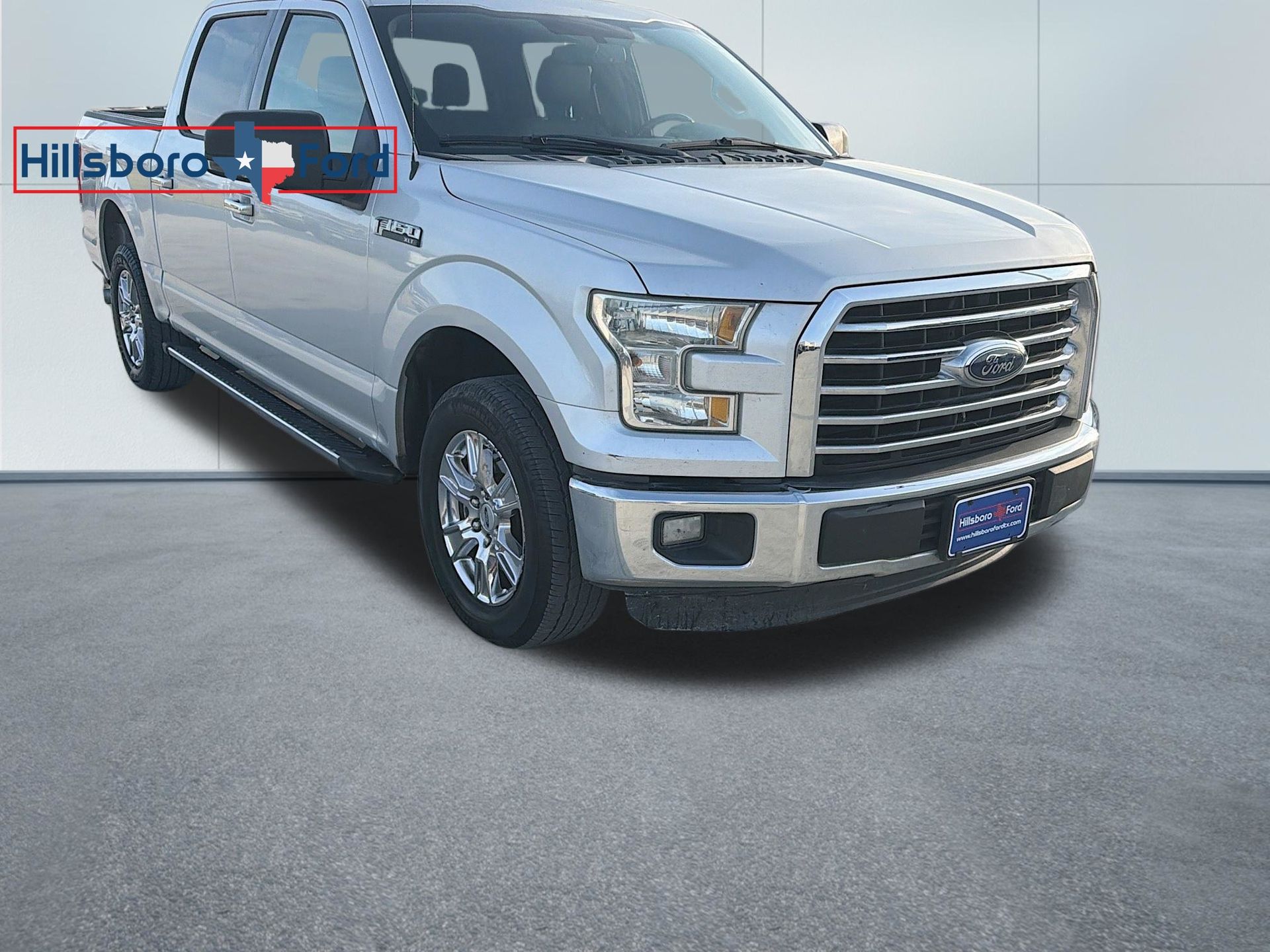 Ingot Silver Metallic 2016 Ford F-150 XLT SuperCrew Pickup Truck 4X2 6-Speed Automatic