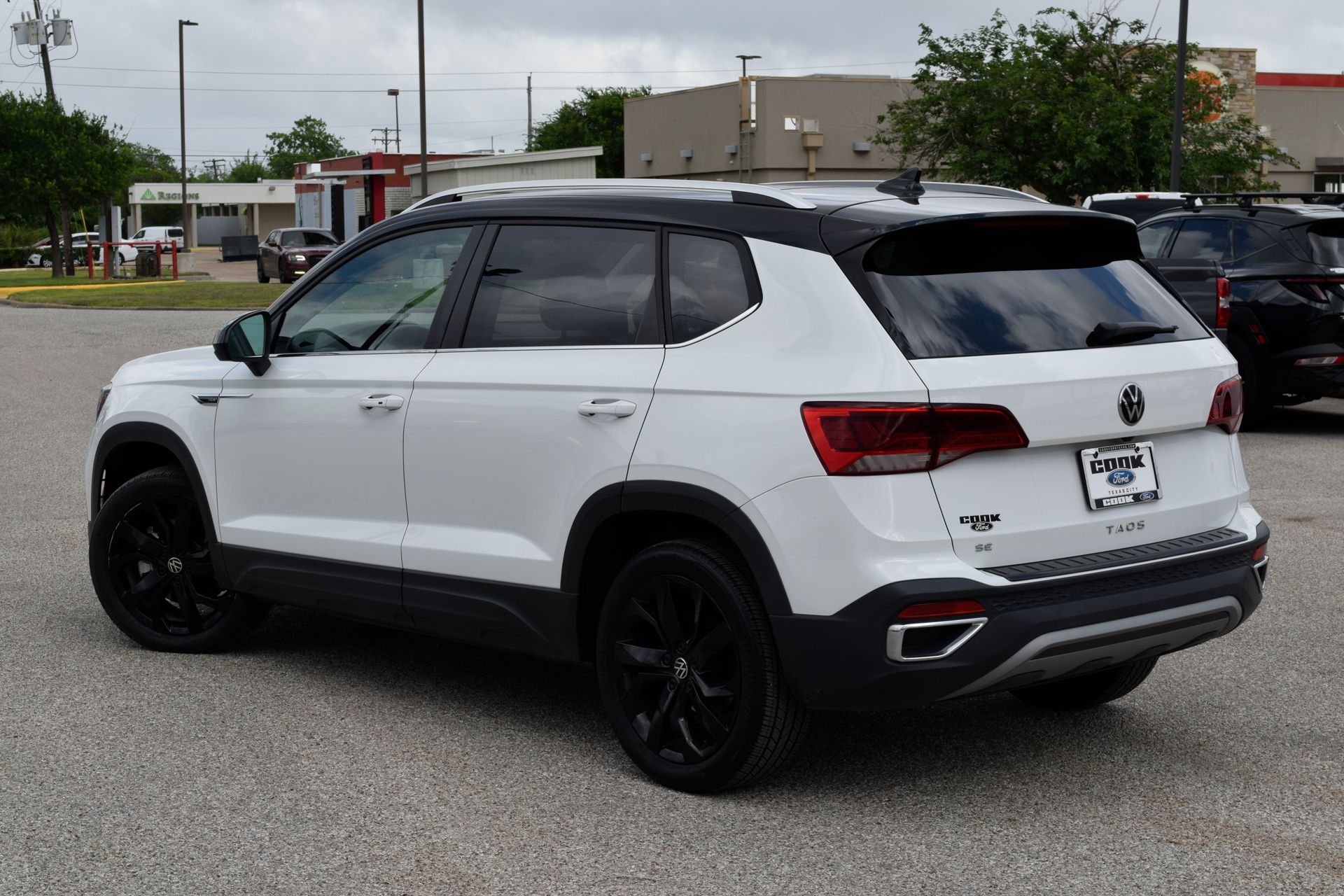 2024 Volkswagen Taos 1.5T SE White at Texan Dodge Chrysler Jeep Ram