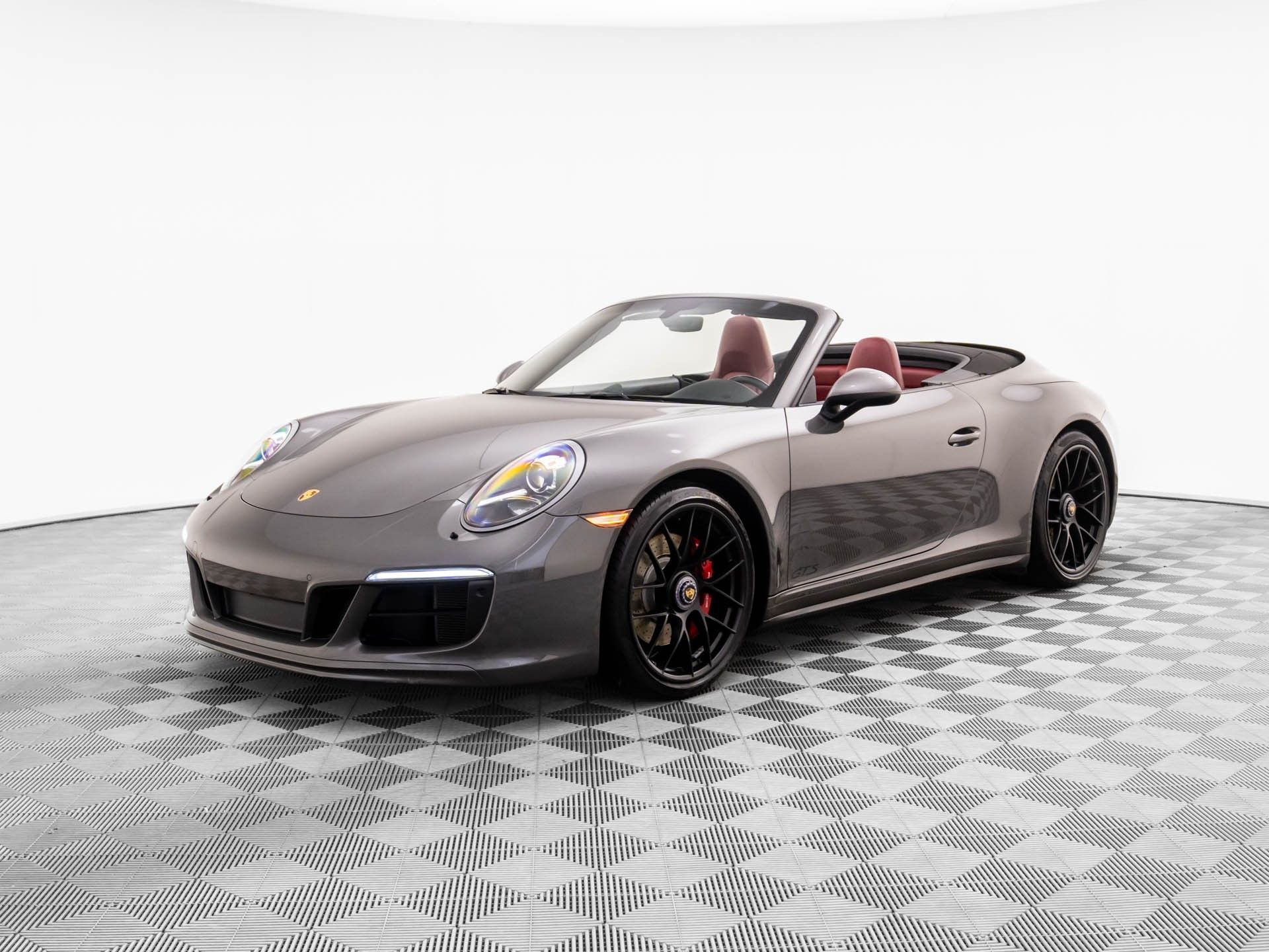 Carrara White Metallic 2018 Porsche 911 Carrera GTS Cabriolet RWD Convertible Rear-Wheel Drive 7-Speed Manual