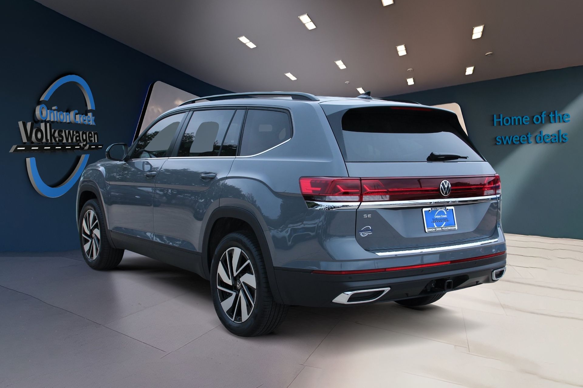 View vehicle photo 6