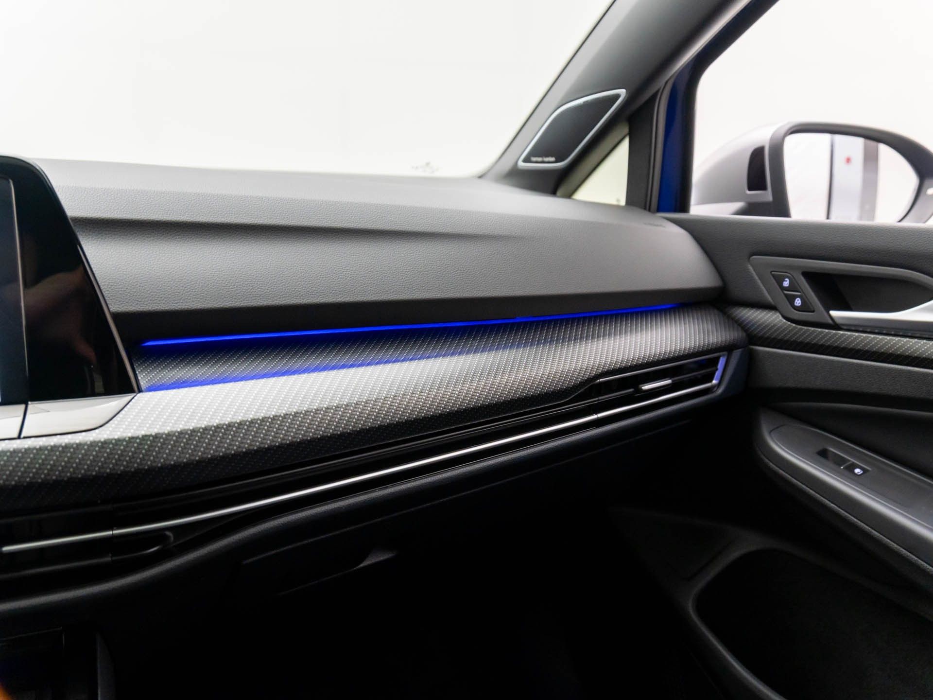 2024 Volkswagen Golf R 2.0T photo