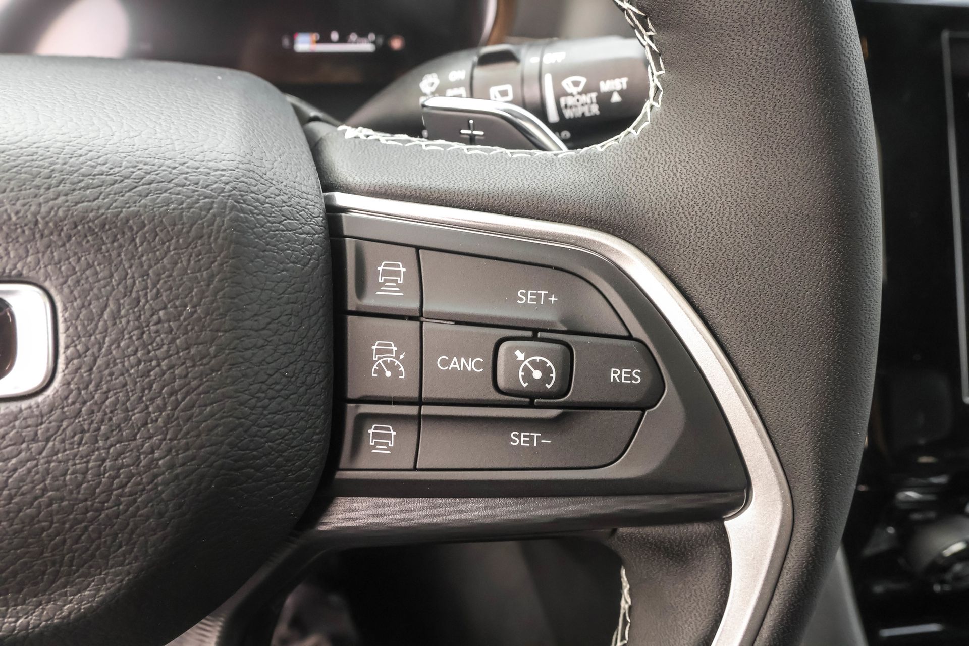 2025 JEEP GRAND CHEROKEE - Image 24