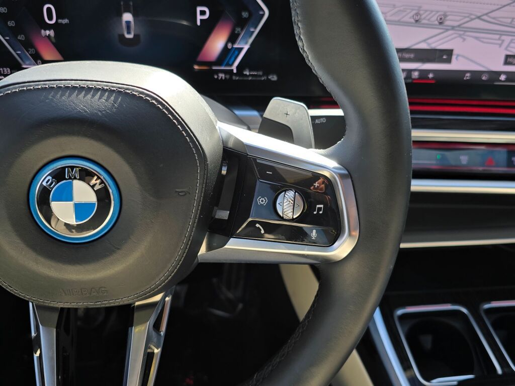 2024 Bmw 750e 750e xDrive photo 30