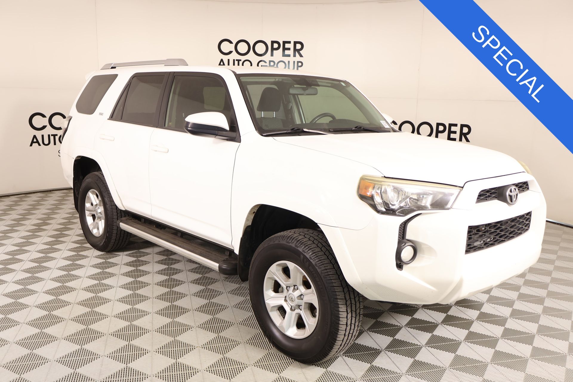 Super White 2014 Toyota 4Runner SR5 4WD SUV / Crossover Four-Wheel Drive 5-Speed Automatic Overdrive