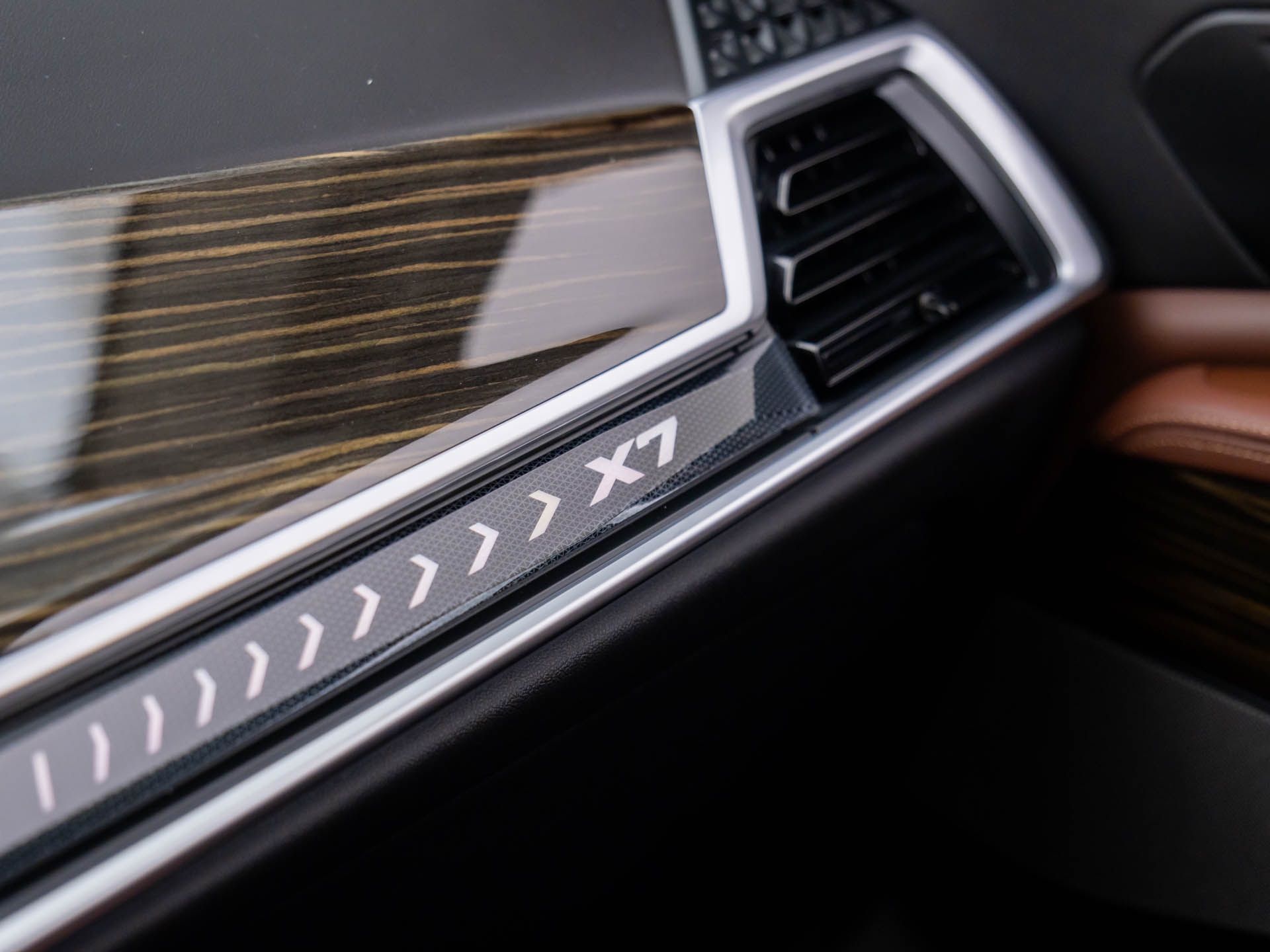 2023 BMW X7 xDrive40i photo