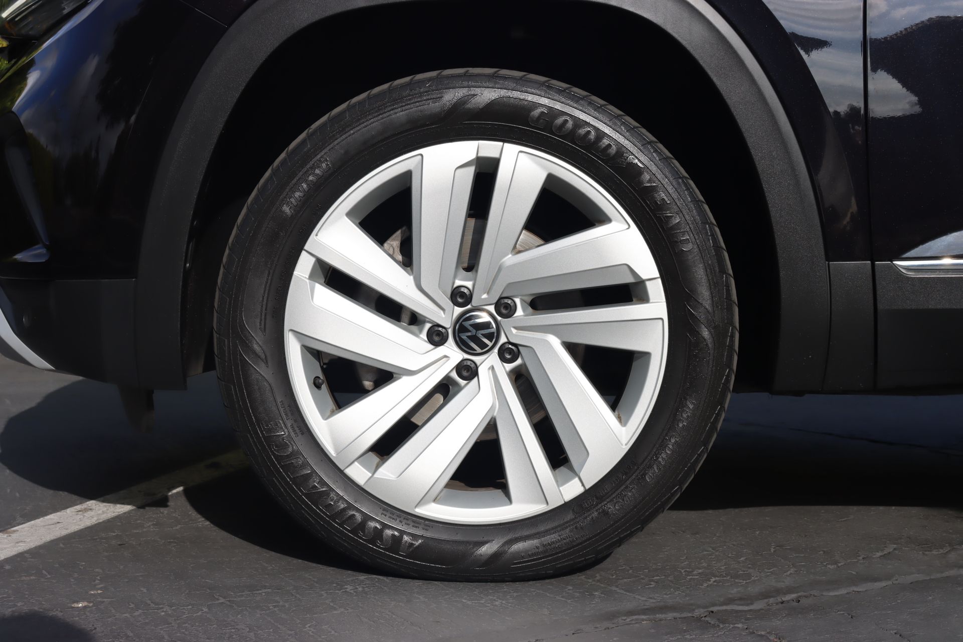 2021 Volkswagen Atlas SEL photo