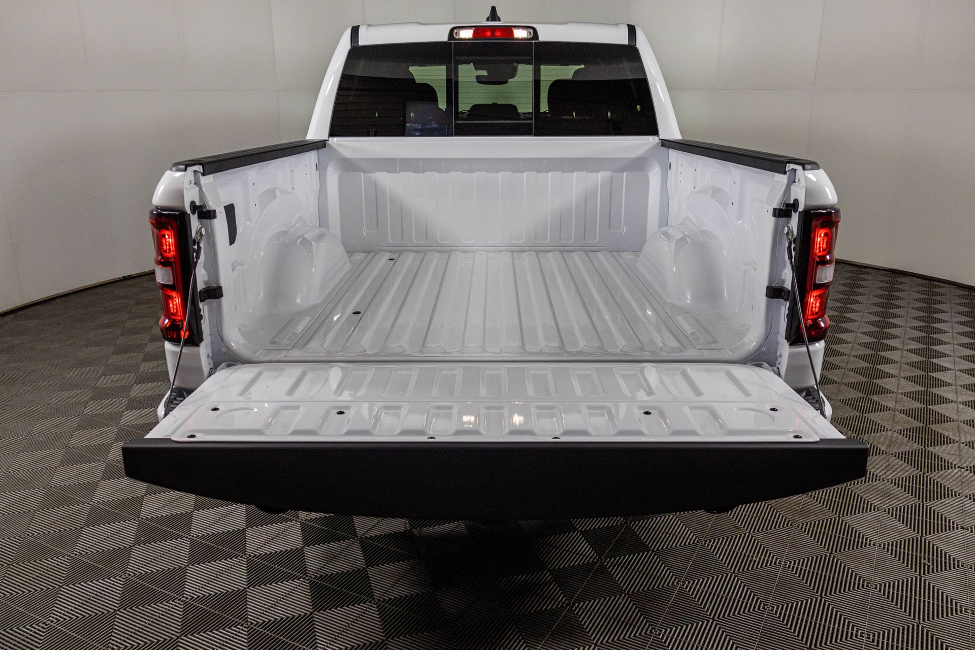 2026 RAM 1500 - Image 33