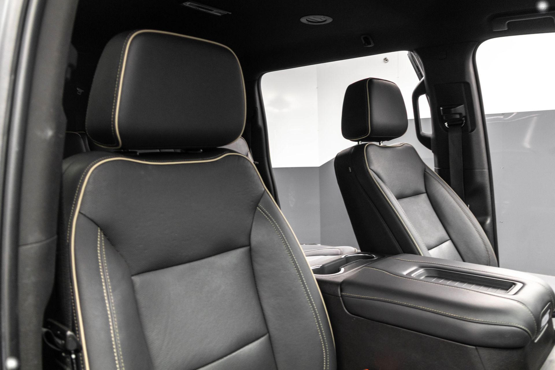 2021 GMC YUKON XL - Image 39