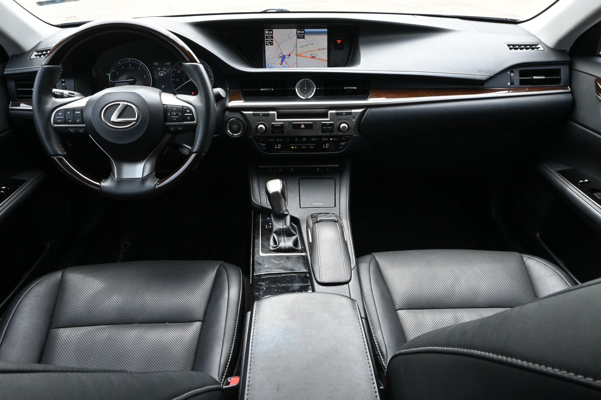 2017 Lexus ES 350 Silver at Emmons Autoplex