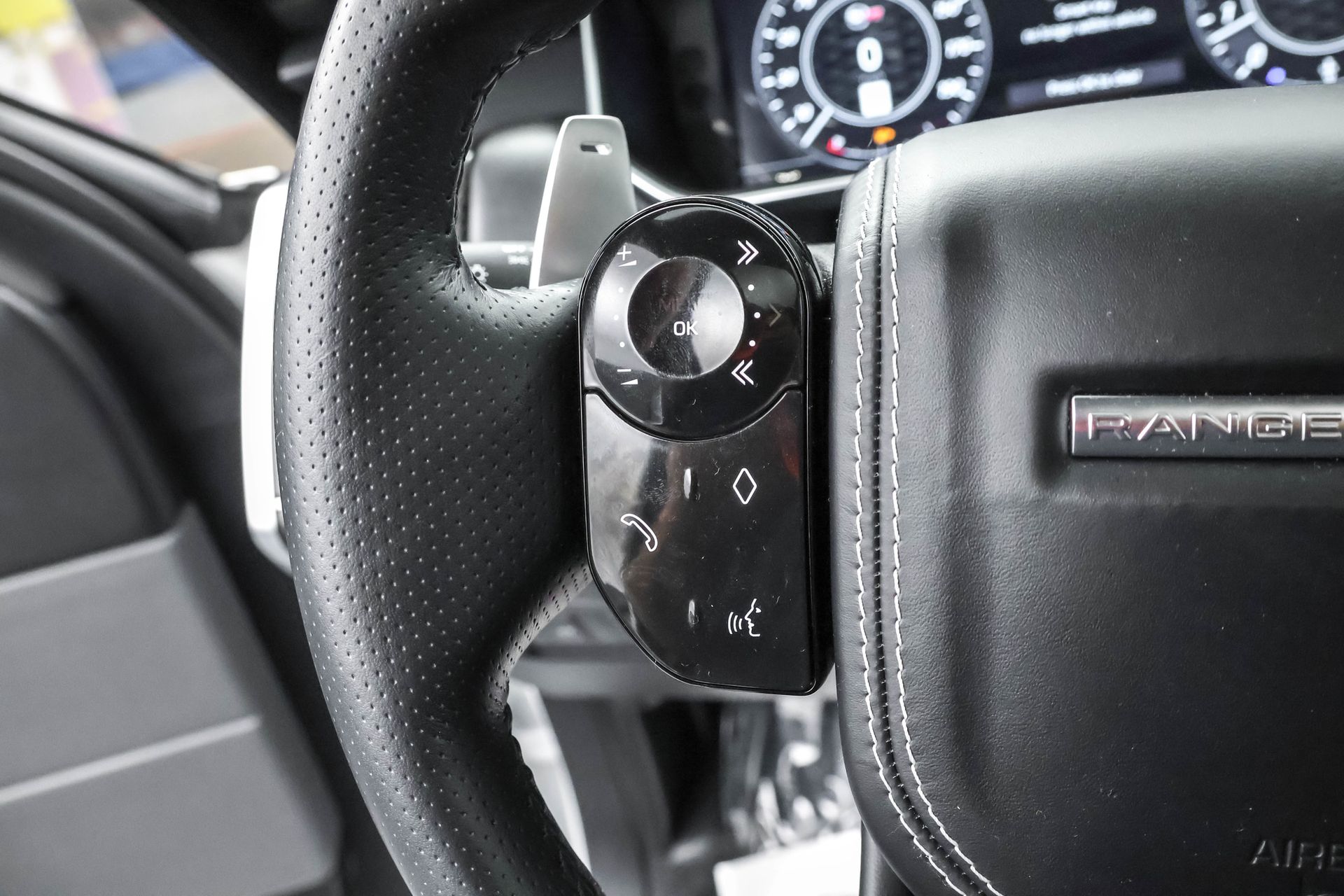 2022 LAND ROVER RANGE ROVER SPORT - Image 18