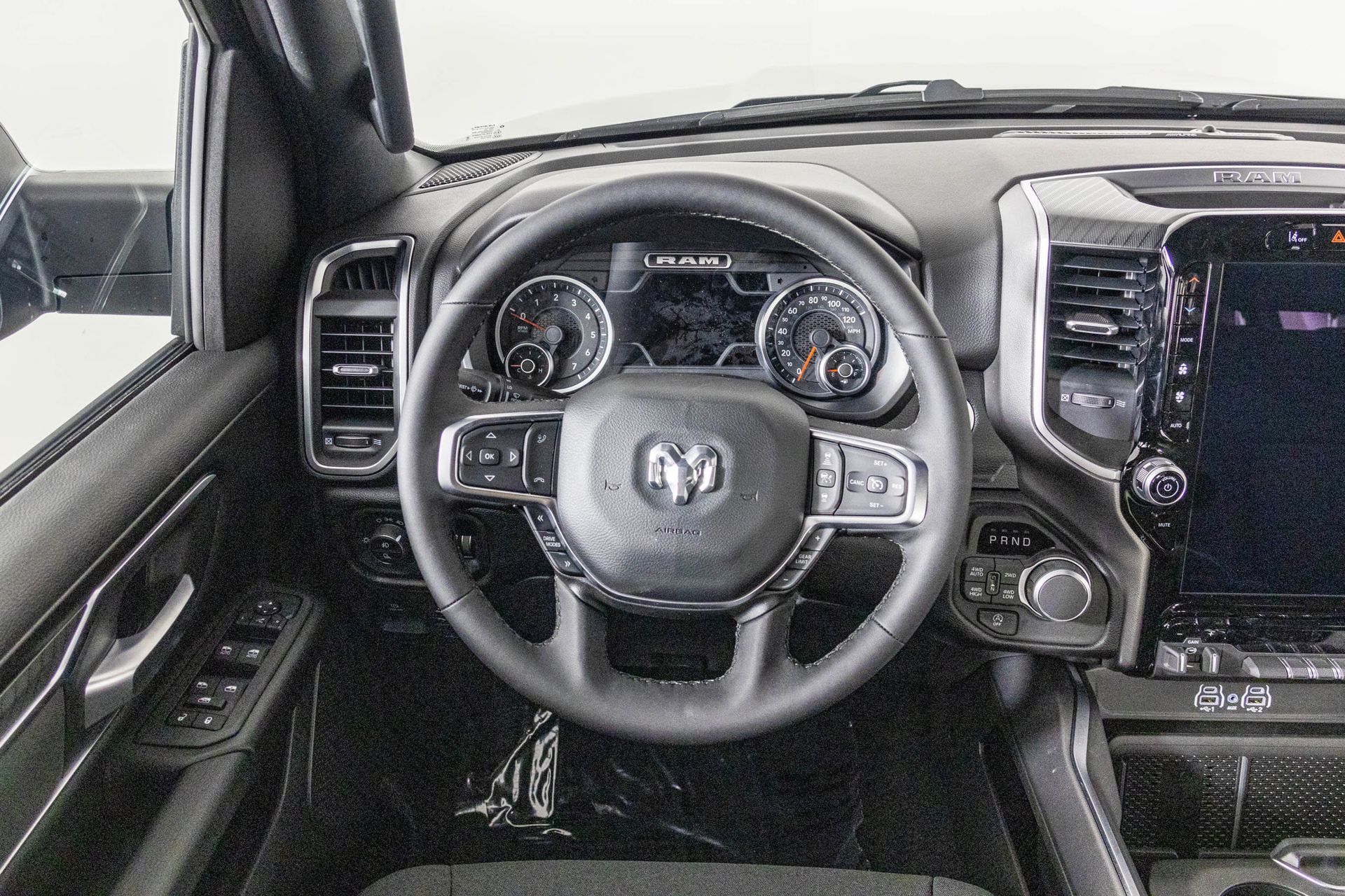 2026 RAM 1500 - Image 27