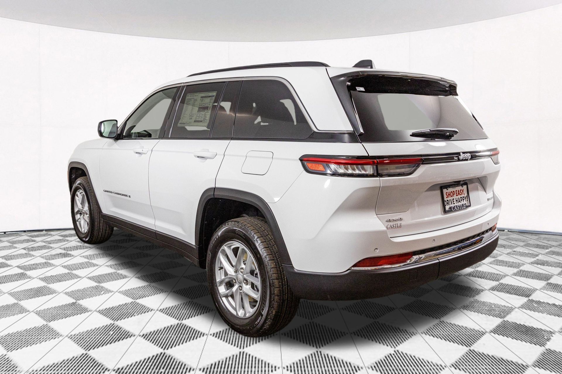 2025 JEEP GRAND CHEROKEE - Image 9